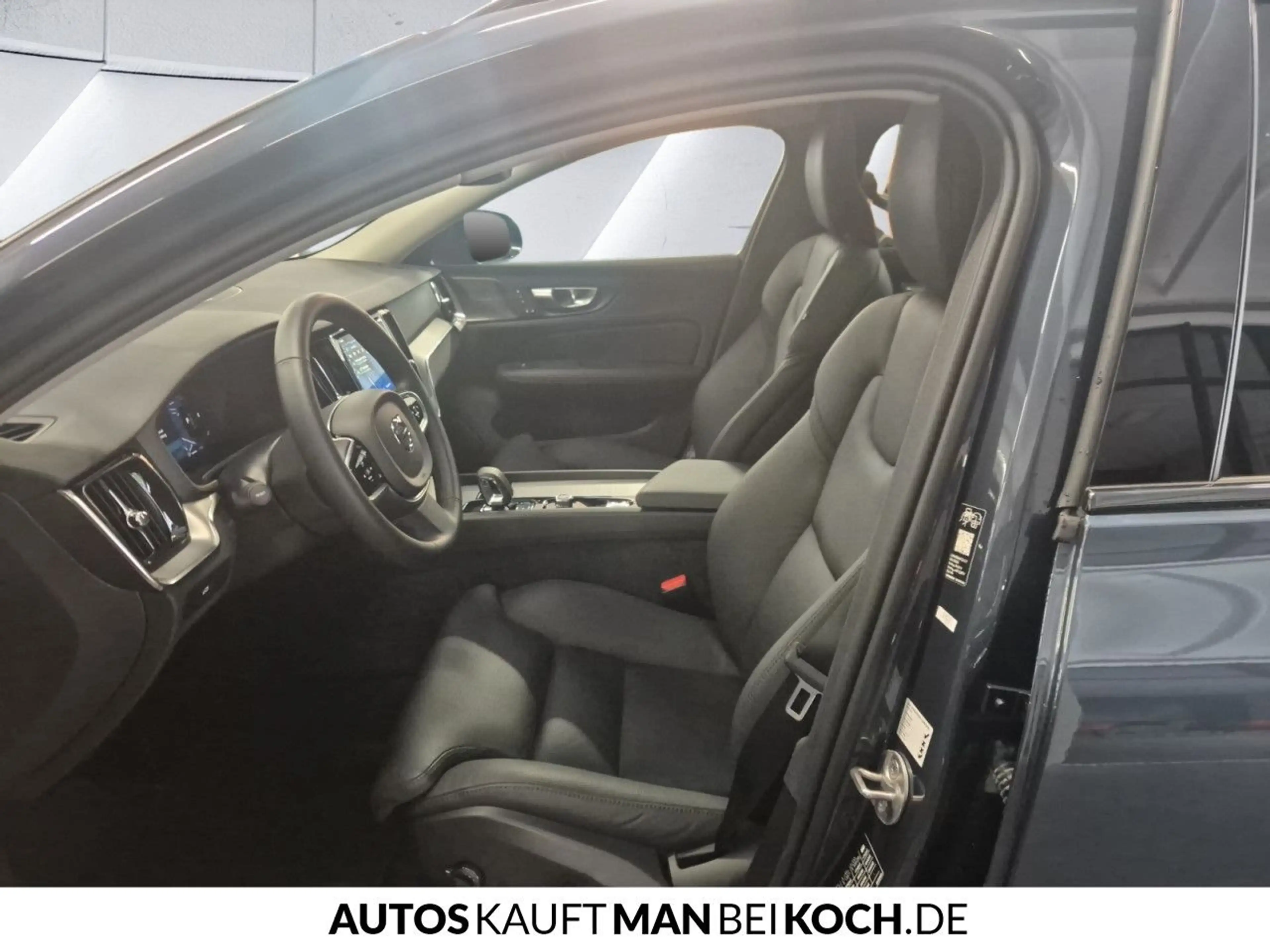 Volvo V60 B4 Plus Dark ACC BLIS HUD PANO 360° H/K — photo 7