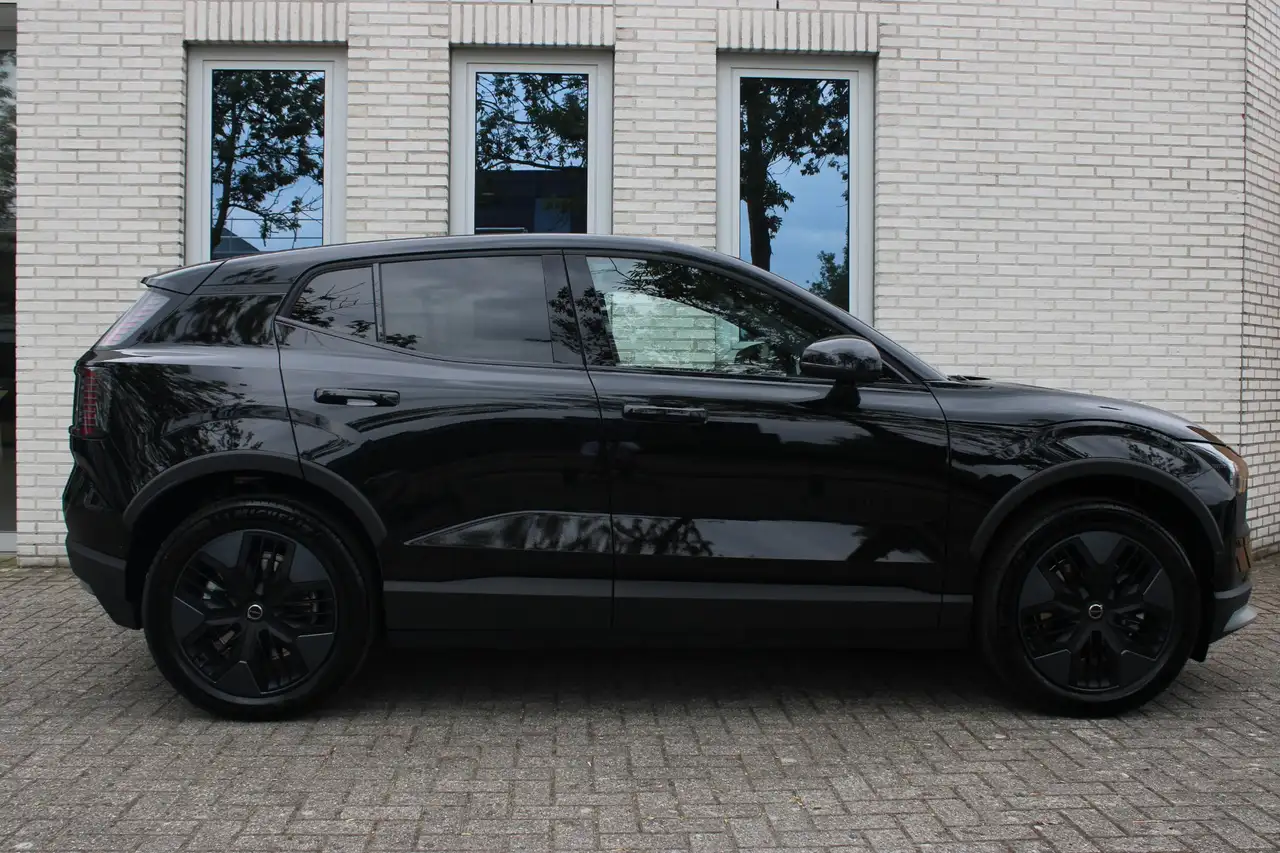 Volvo EX30 2026