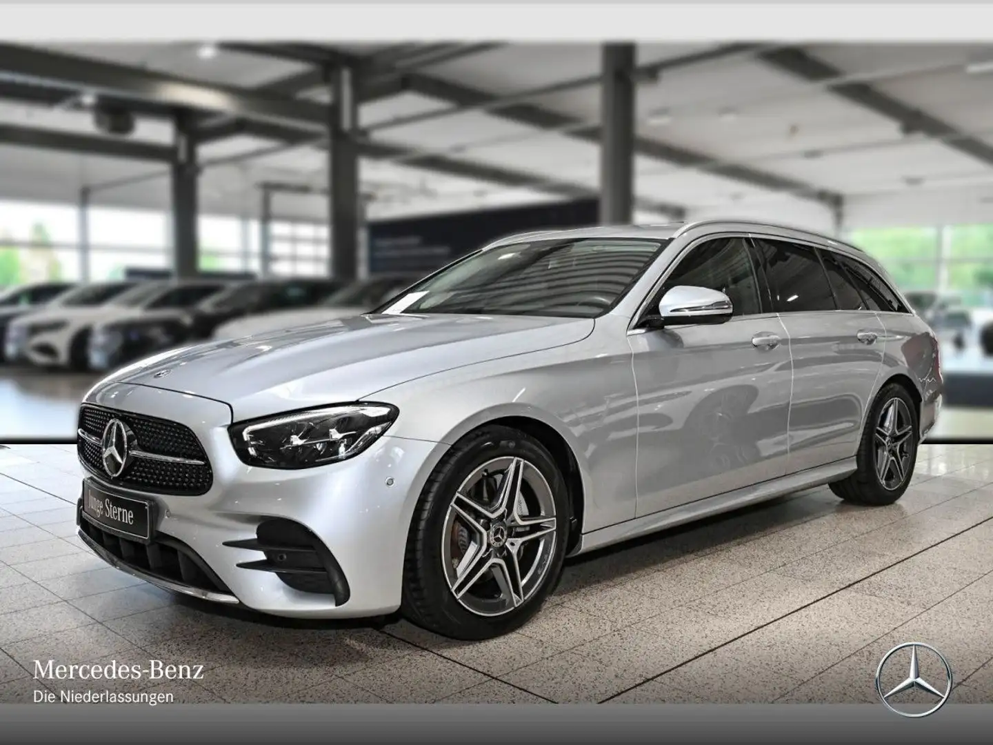 Mercedes-Benz E 200 T AMG+AHK+LED+KAMERA+TOTW+9G Silber - 2