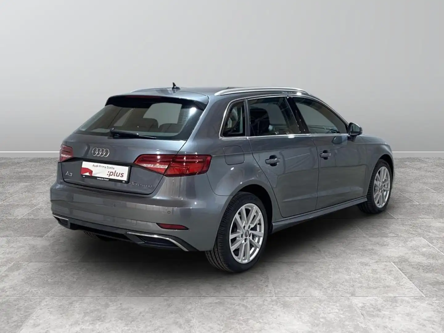 Audi A3 Sportback 1.4 tfsi e-tron Design s-tronic Grigio - 2