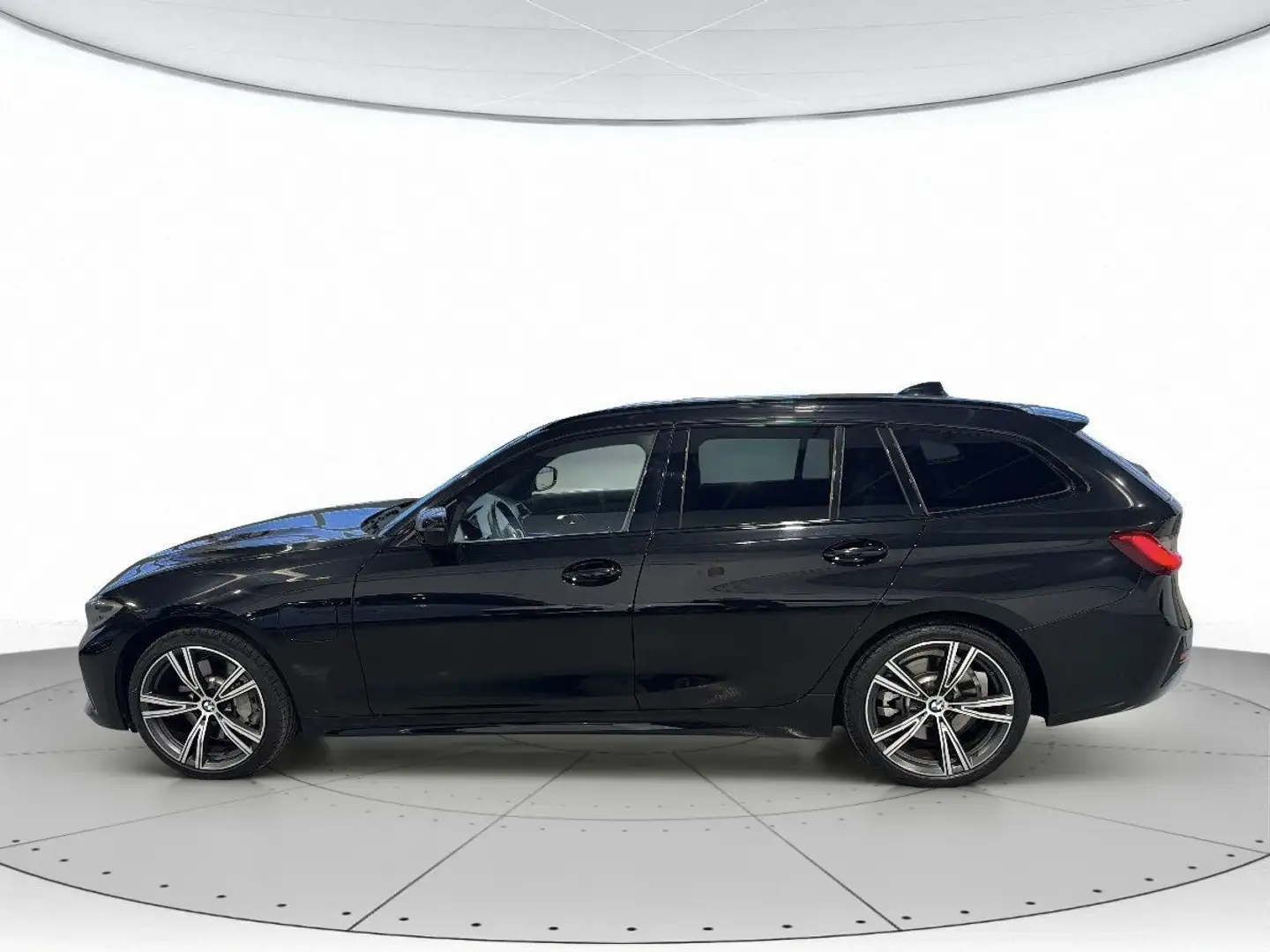BMW 330 Serie 3 330e Touring xdrive Sport auto Schwarz - 2