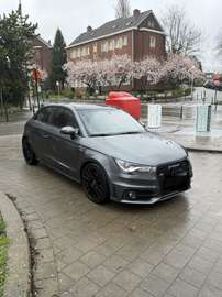 1.4 TFSI S tronic line Sportpaket