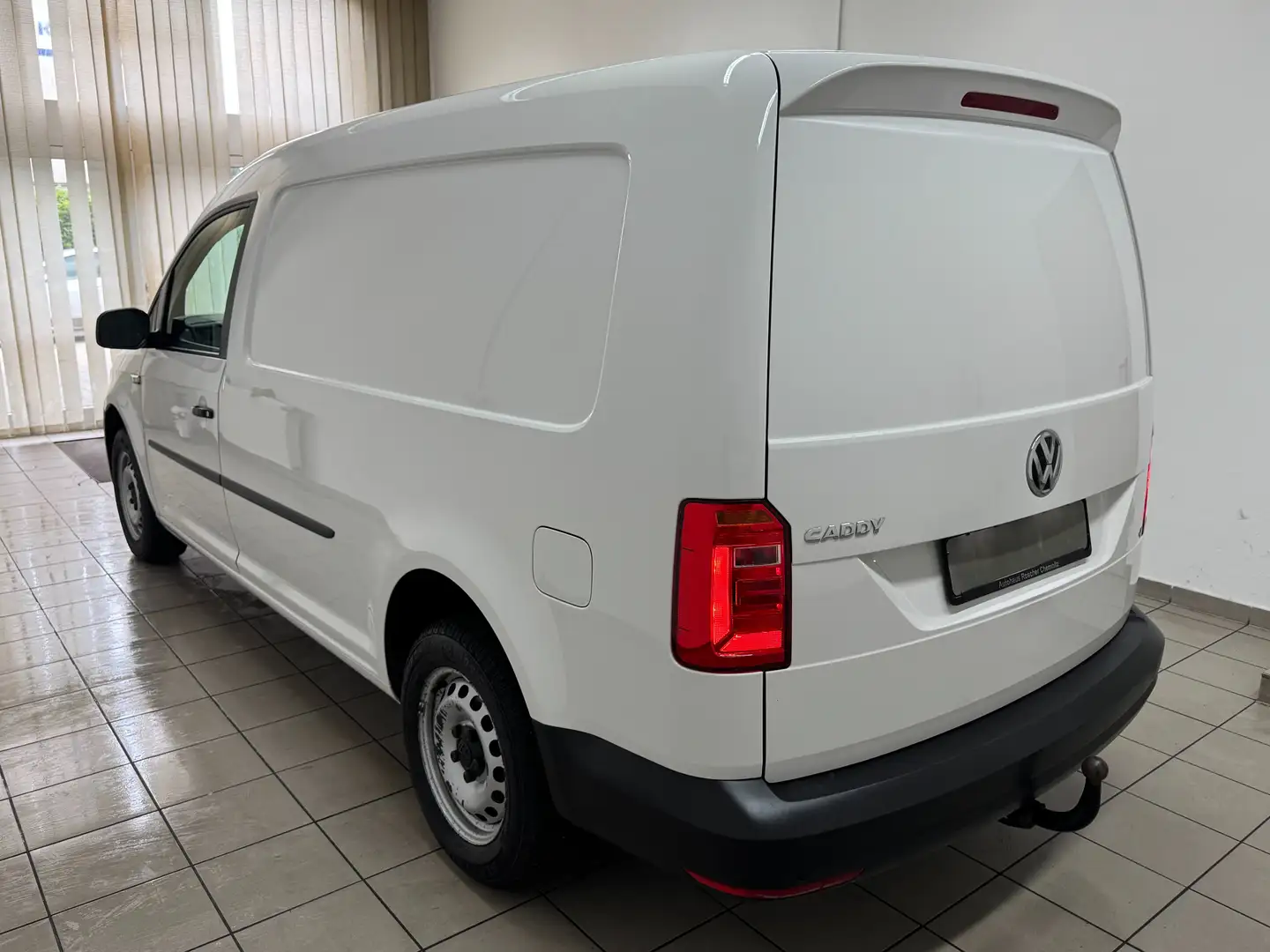 Volkswagen Caddy Maxi 2.0 TDI Kasten EcoProfi Klima PDC AHK Weiß - 2
