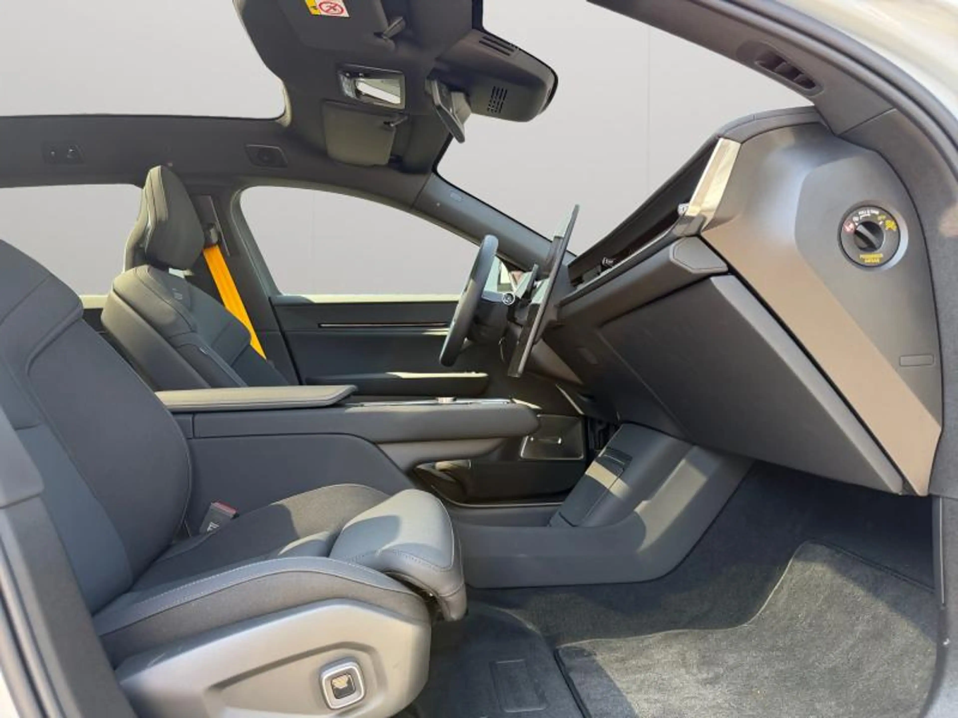 Polestar 3 Dual performance | Pilot | Plus — photo 13