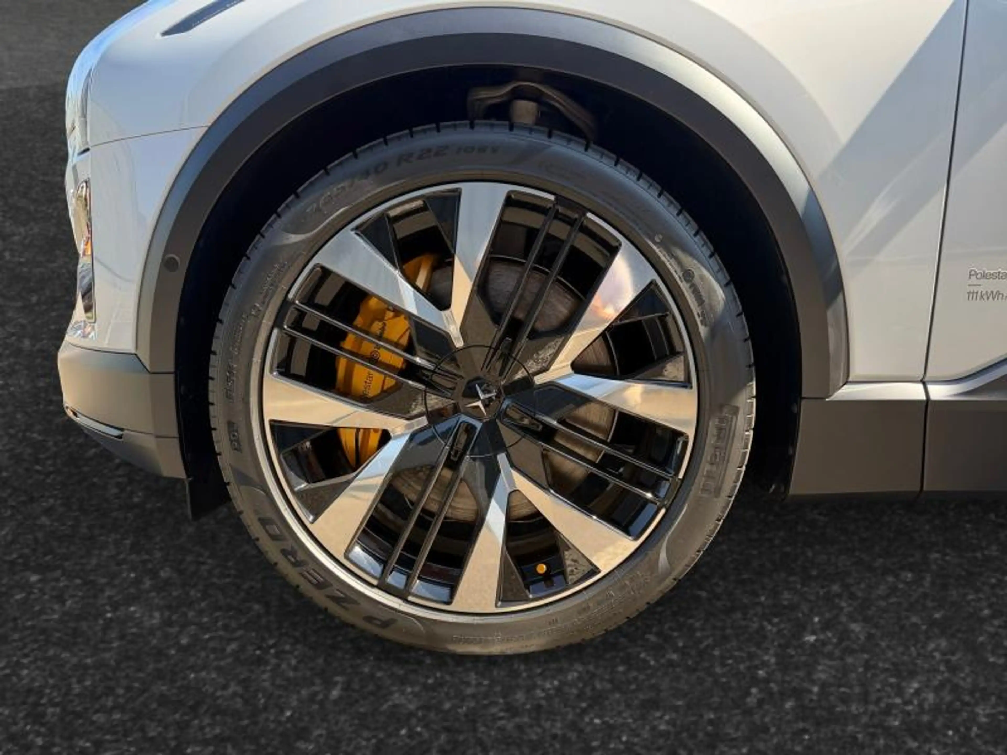 Polestar 3 Dual performance | Pilot | Plus — photo 12