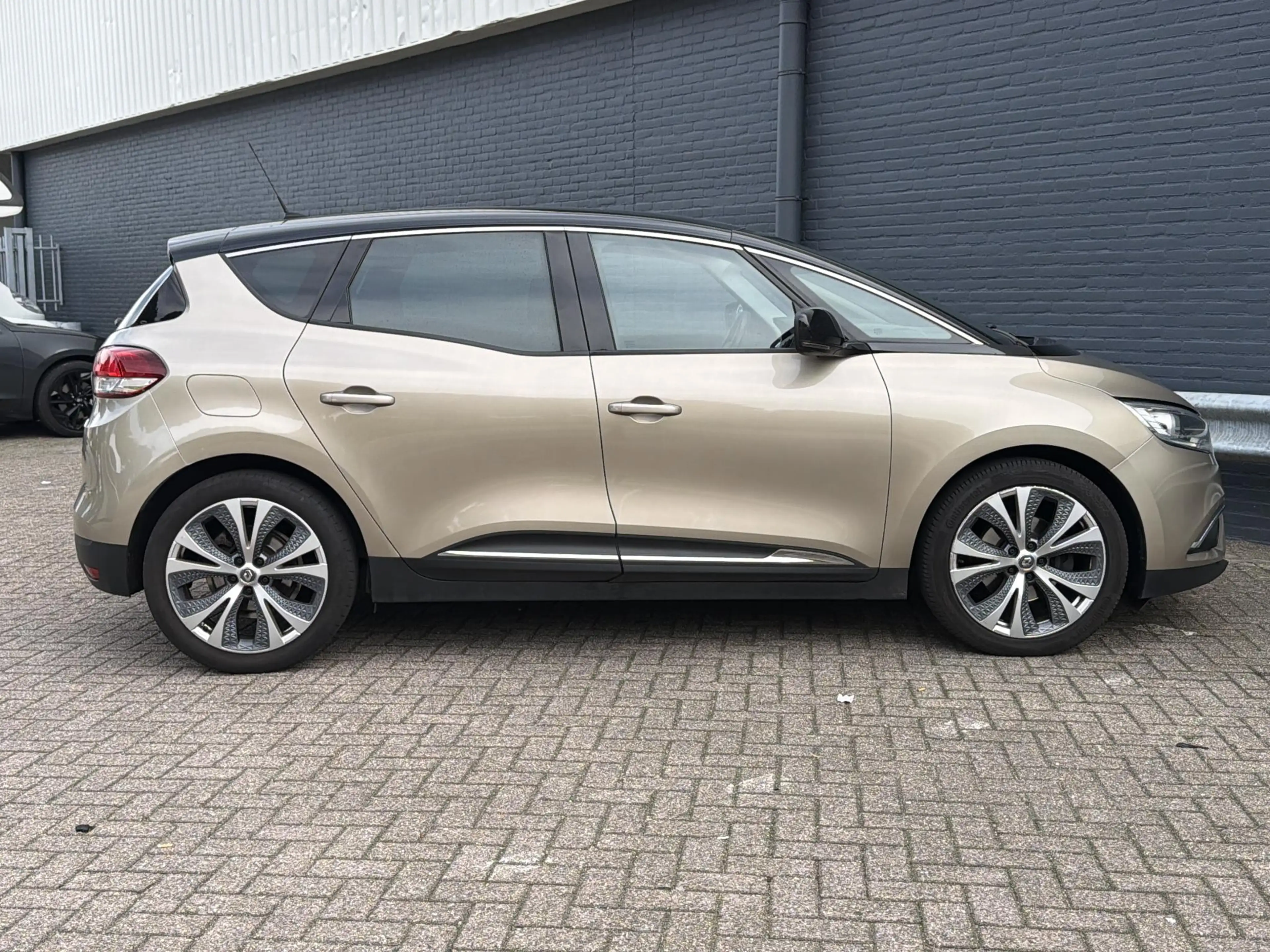 Renault Scenic 1.5 dCi Intens | Cruise | Climate | Navi | Trekhaa — photo 7