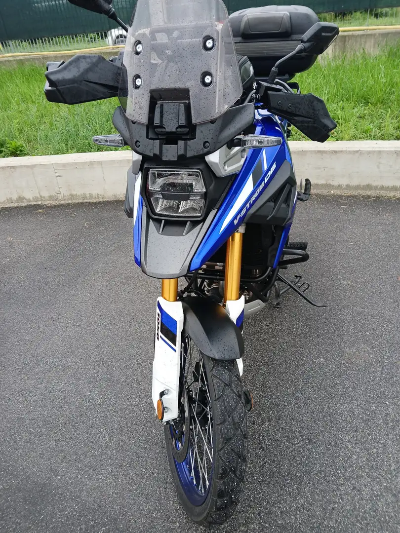 Suzuki V-Strom 1050DE Vendo Moto per ogni avventura!   Moto tenuta con g Blu/Azzurro - 1