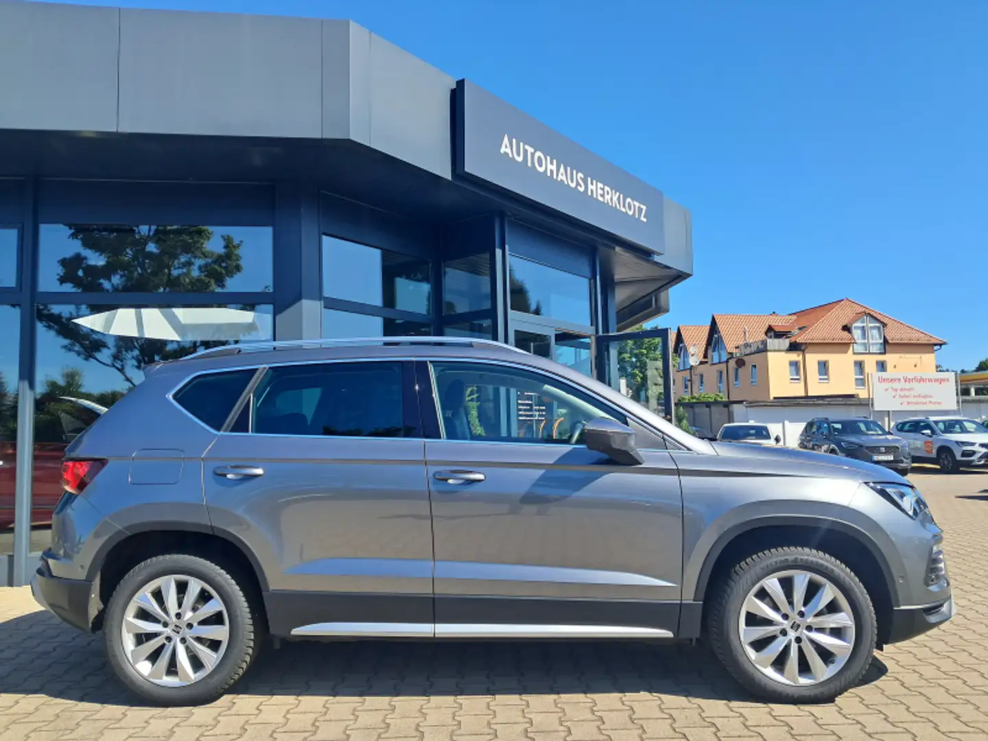 SEAT Ateca SEAT Ateca Xperience 7-Gang DSG 110kW-150PS (GW-54 Grau - 2