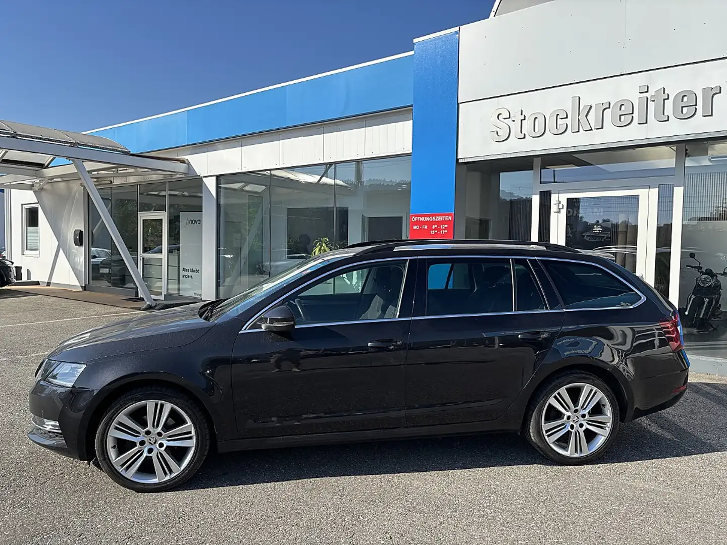 Skoda Octavia Combi 2,0 Style TDI 4x4 DSG*LED*PANO*NAVI*TEMPOACC Schwarz - 2
