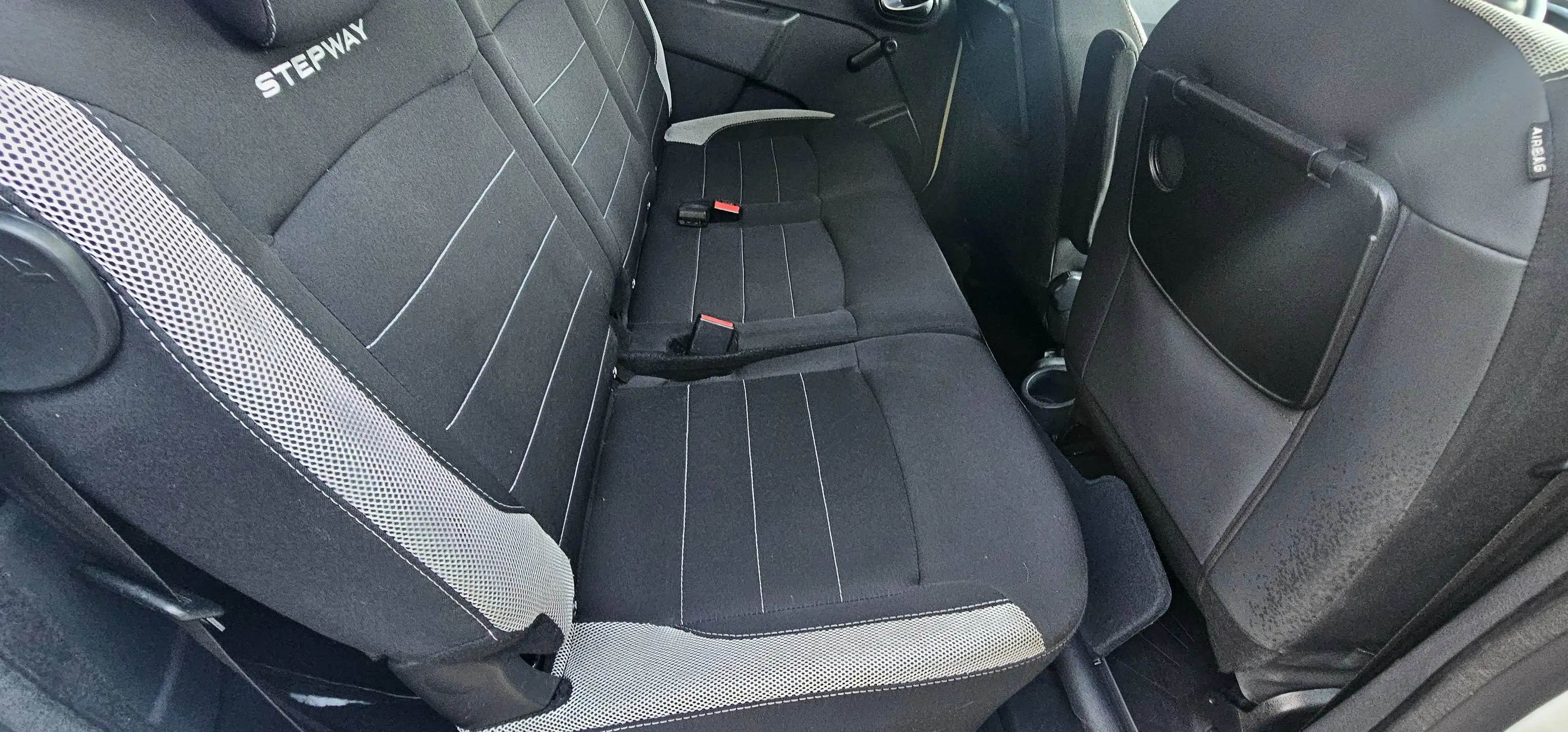 Dacia Lodgy Stepway — photo 9