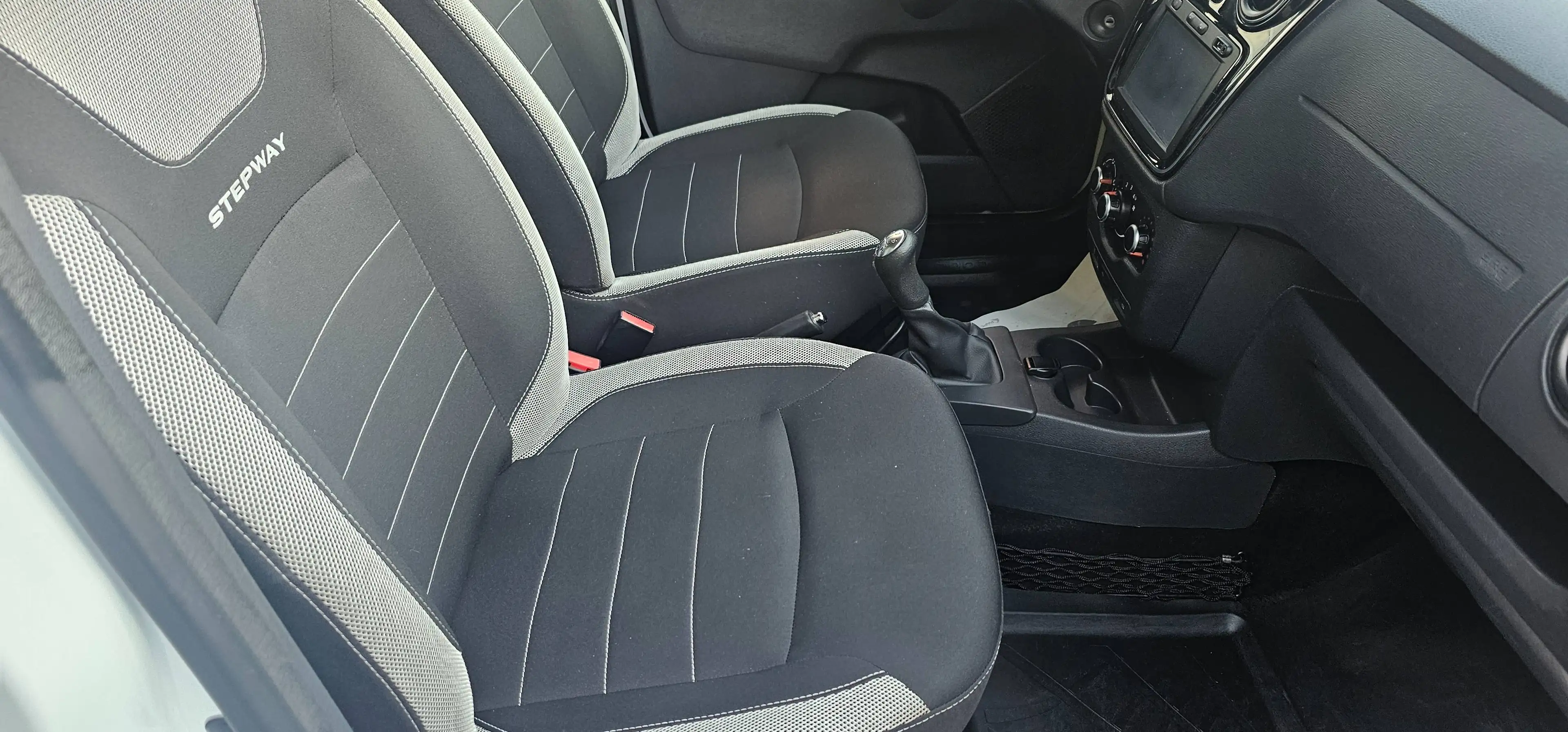 Dacia Lodgy Stepway — photo 11