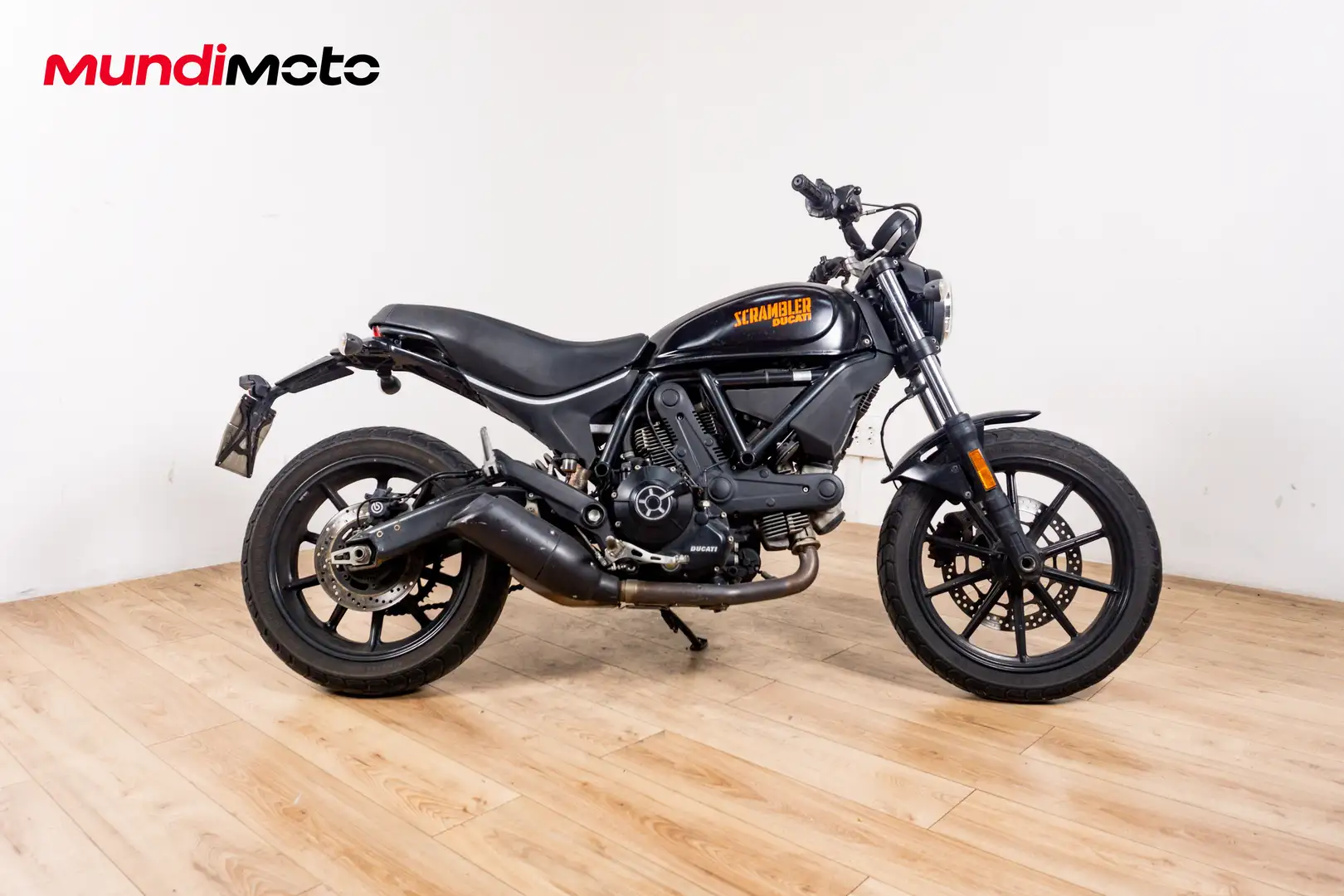 Ducati Scrambler - 1