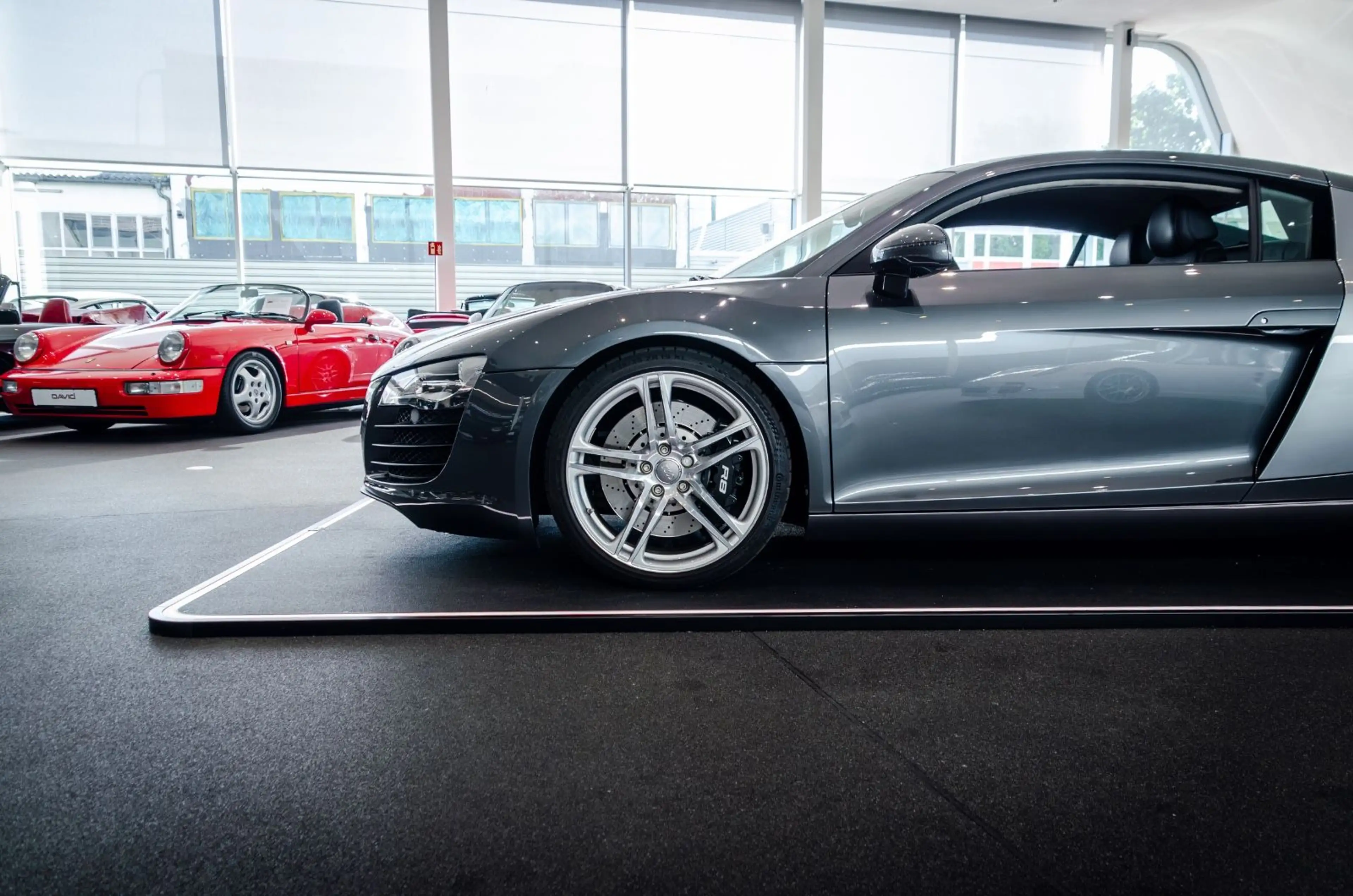 Audi R8 4.2 FSI Quattro *Unfallfrei*Deutsch*B&O* — photo 5