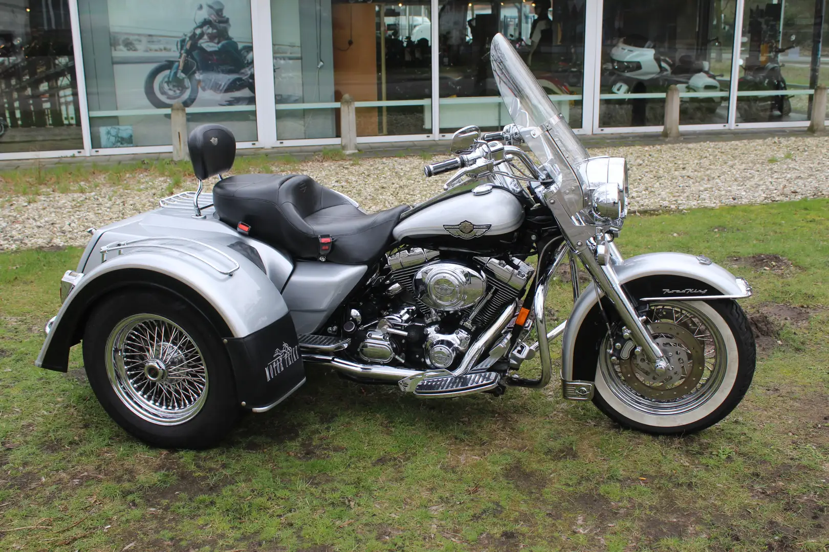 Harley-Davidson Road King Trike Zilver - 1