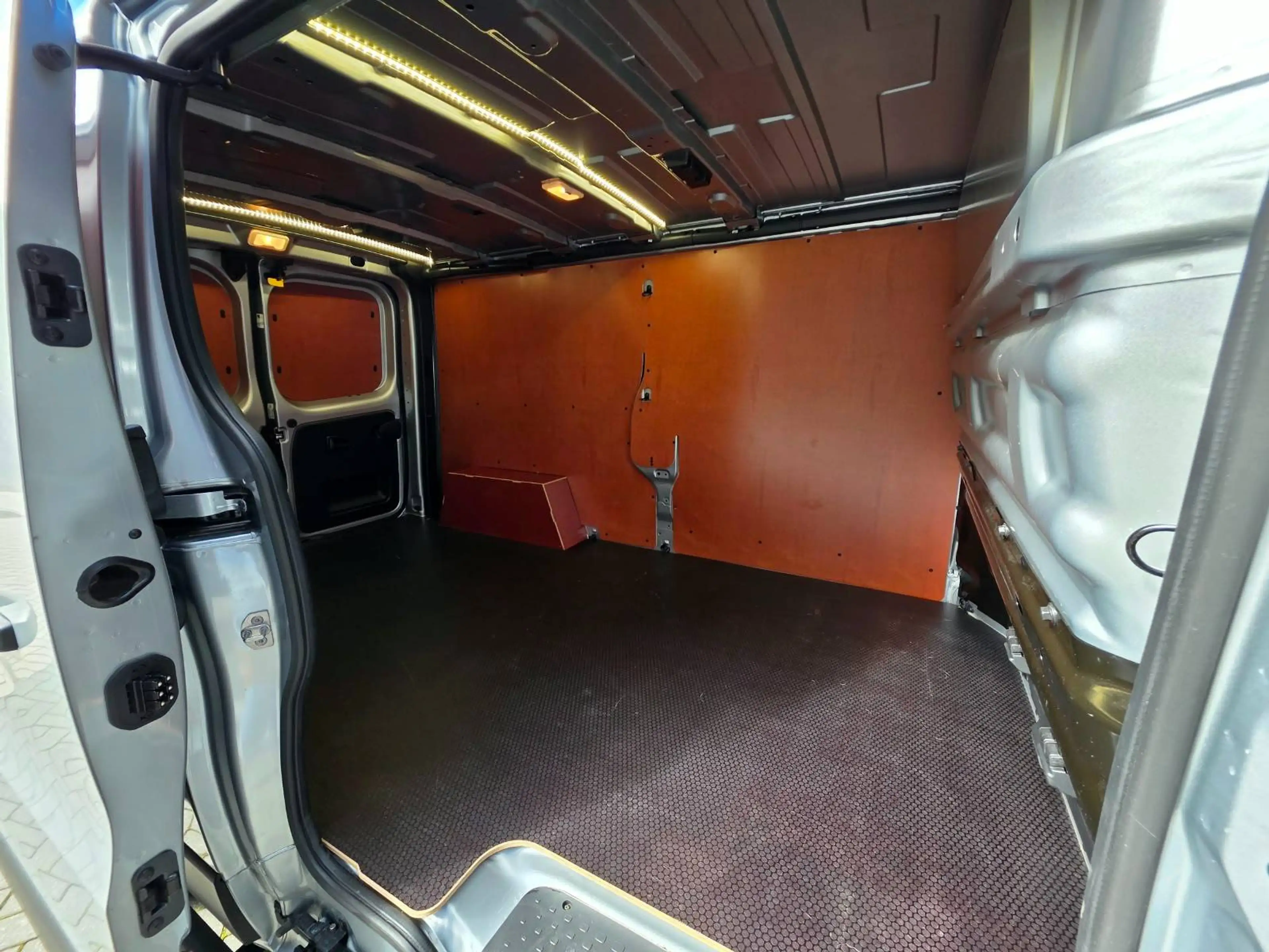Renault Trafic 2.0 Blue dCi 30 L2 / Pro Edition / Camera / Automaat / 150 Pk / Led koplampen / Btw aftrekbaar — photo 14