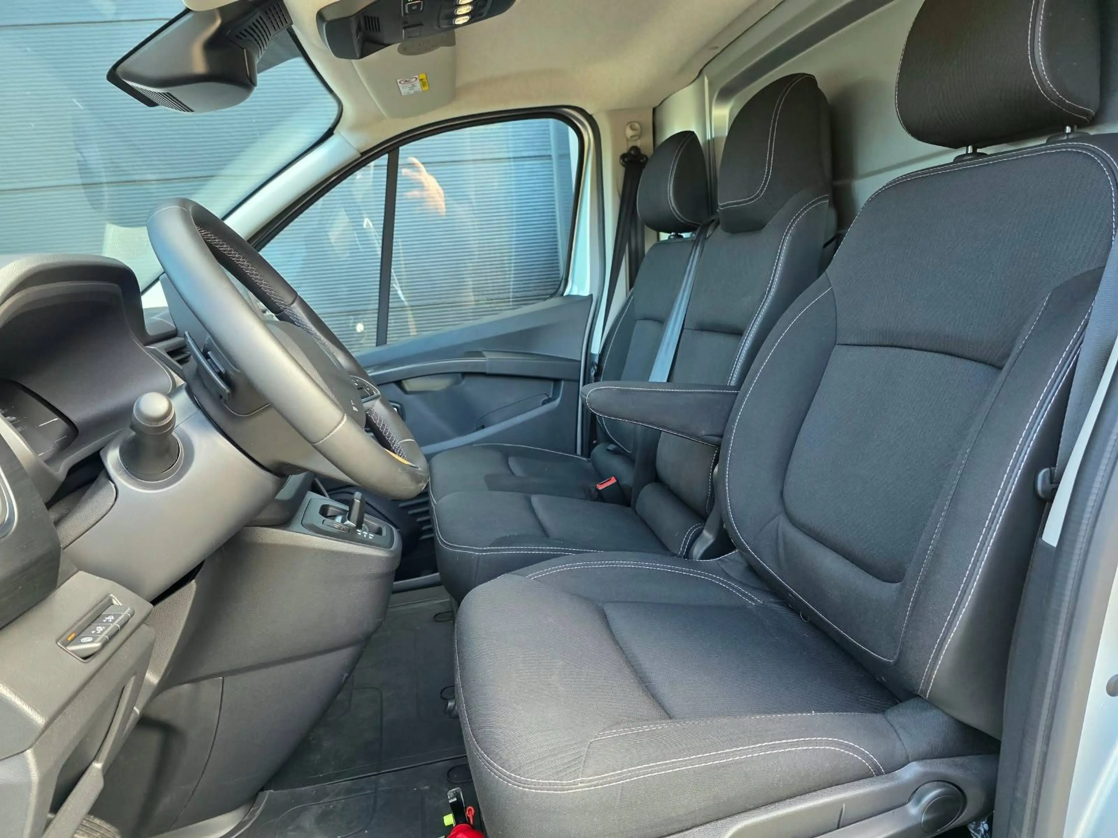 Renault Trafic 2.0 Blue dCi 30 L2 / Pro Edition / Camera / Automaat / 150 Pk / Led koplampen / Btw aftrekbaar — photo 15