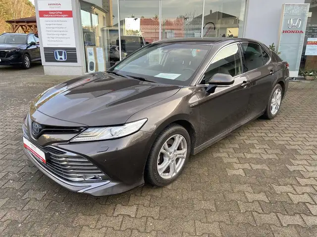 Toyota Camry 2.5 Hybrid Executive inkl. Winterräder