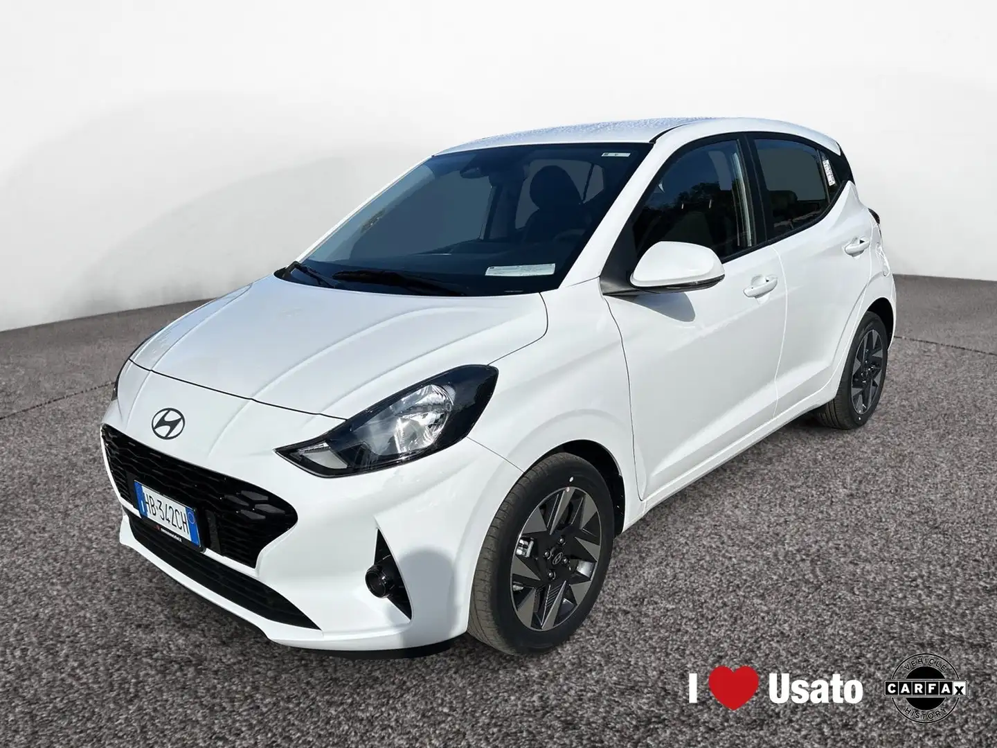 Hyundai i10 III 2023 1.0 mpi Connectline 63cv auto Bianco - 1