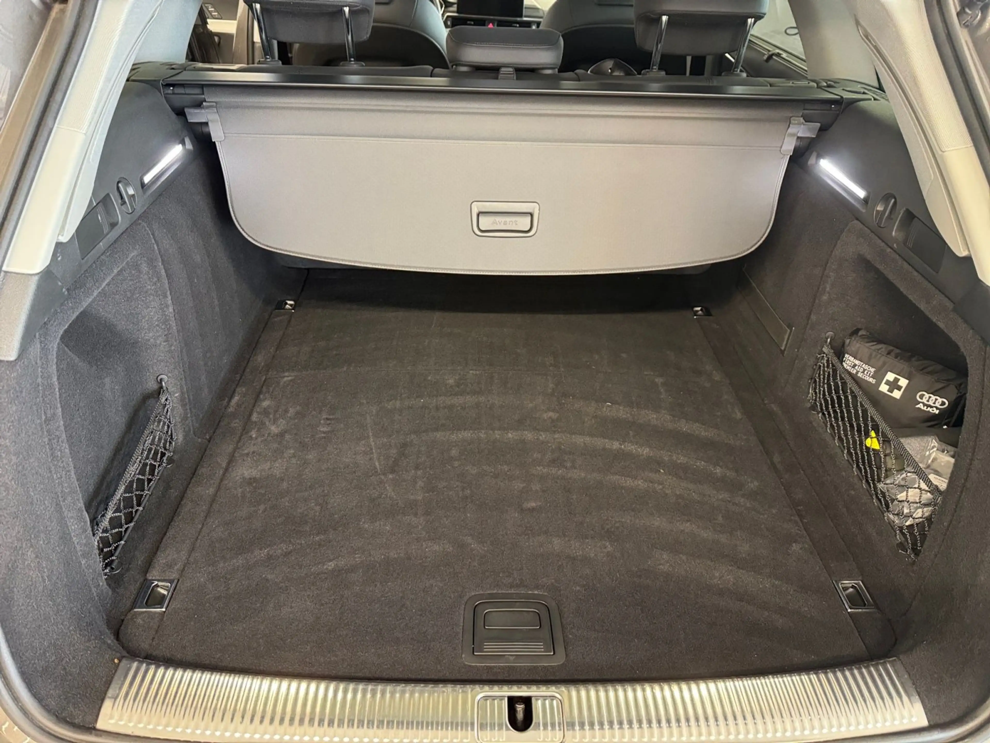 Audi A4 35 TFSI S-TR ADVANCED 5JG+LED+NAVI+ACC — photo 14