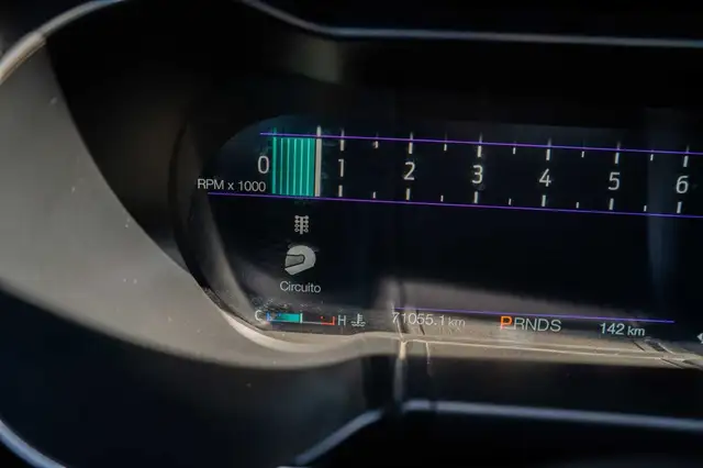 Ford Mustang view 13