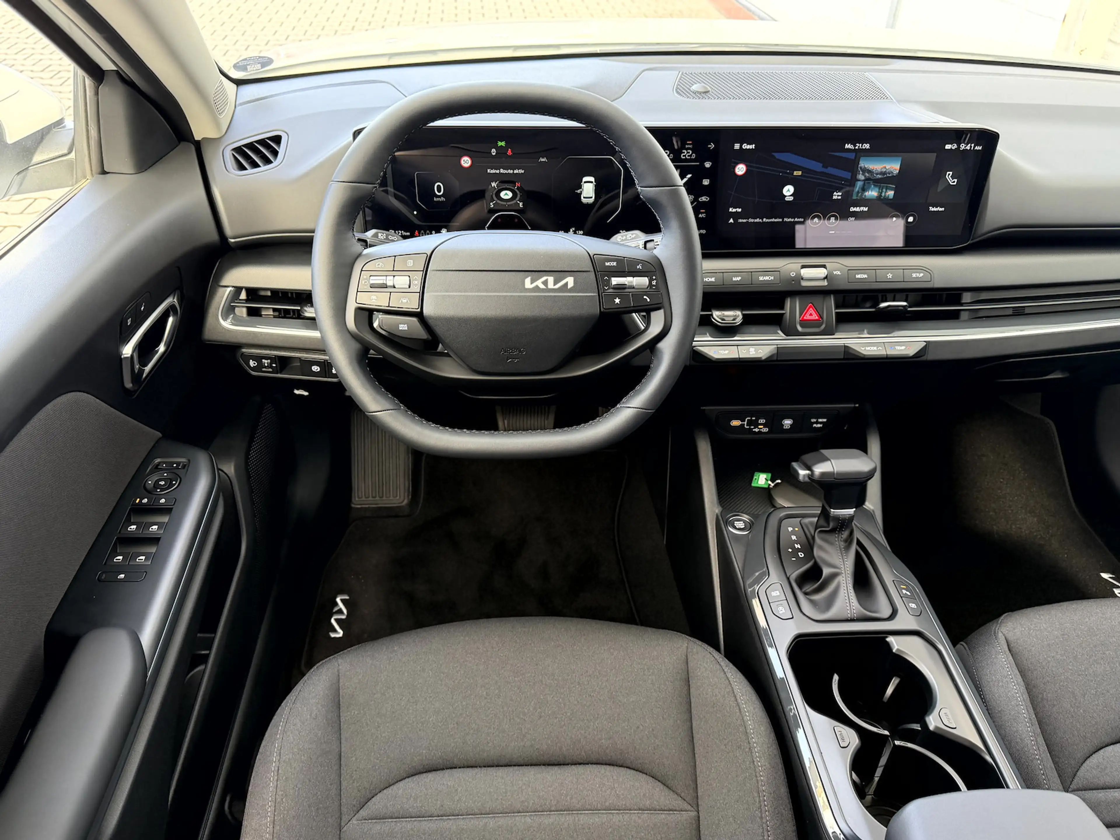 Kia K4 SW 1.6 T 150 DCT VISION — photo 9
