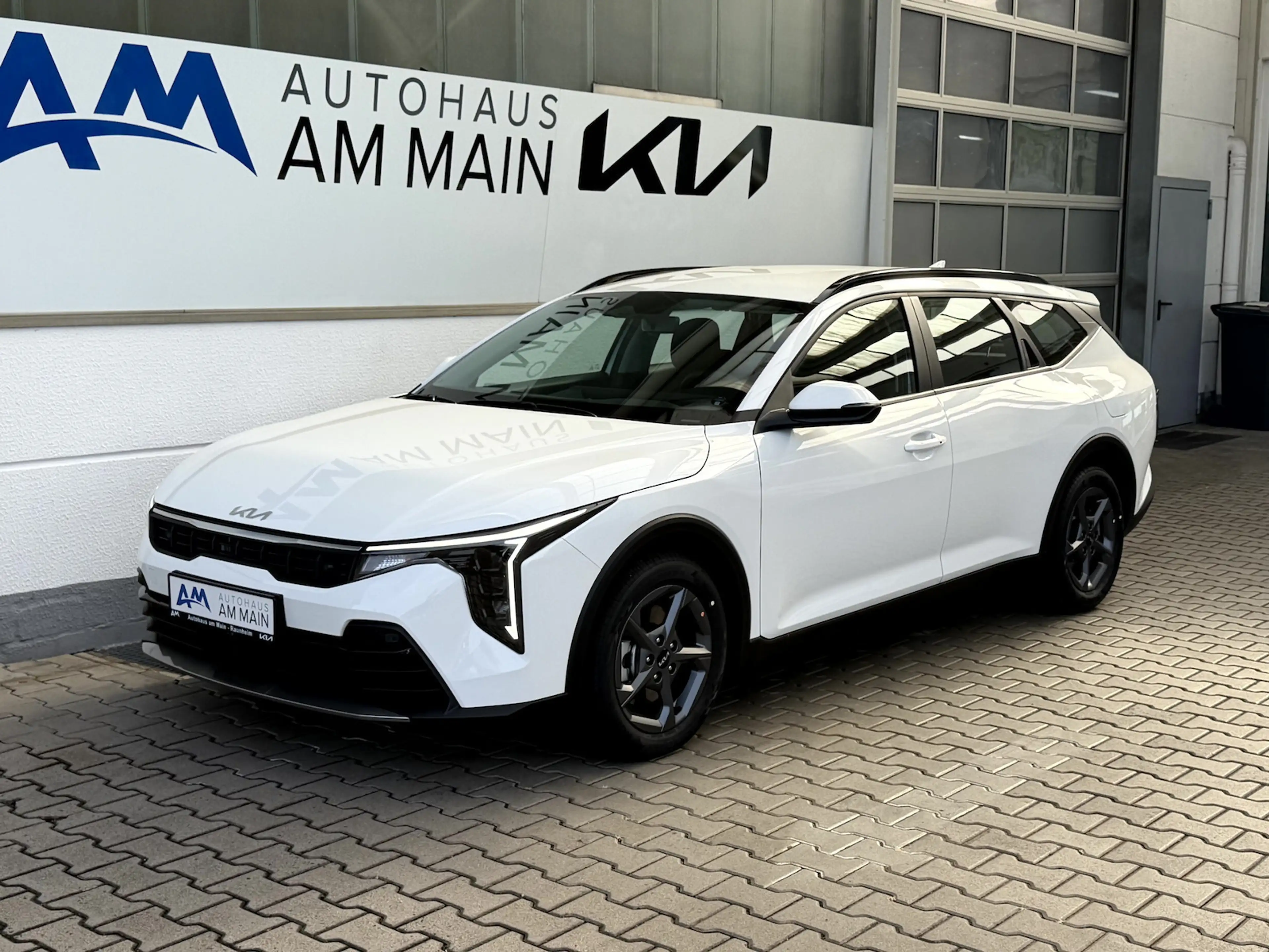 Kia K4 SW 1.6 T 150 DCT VISION — photo 2