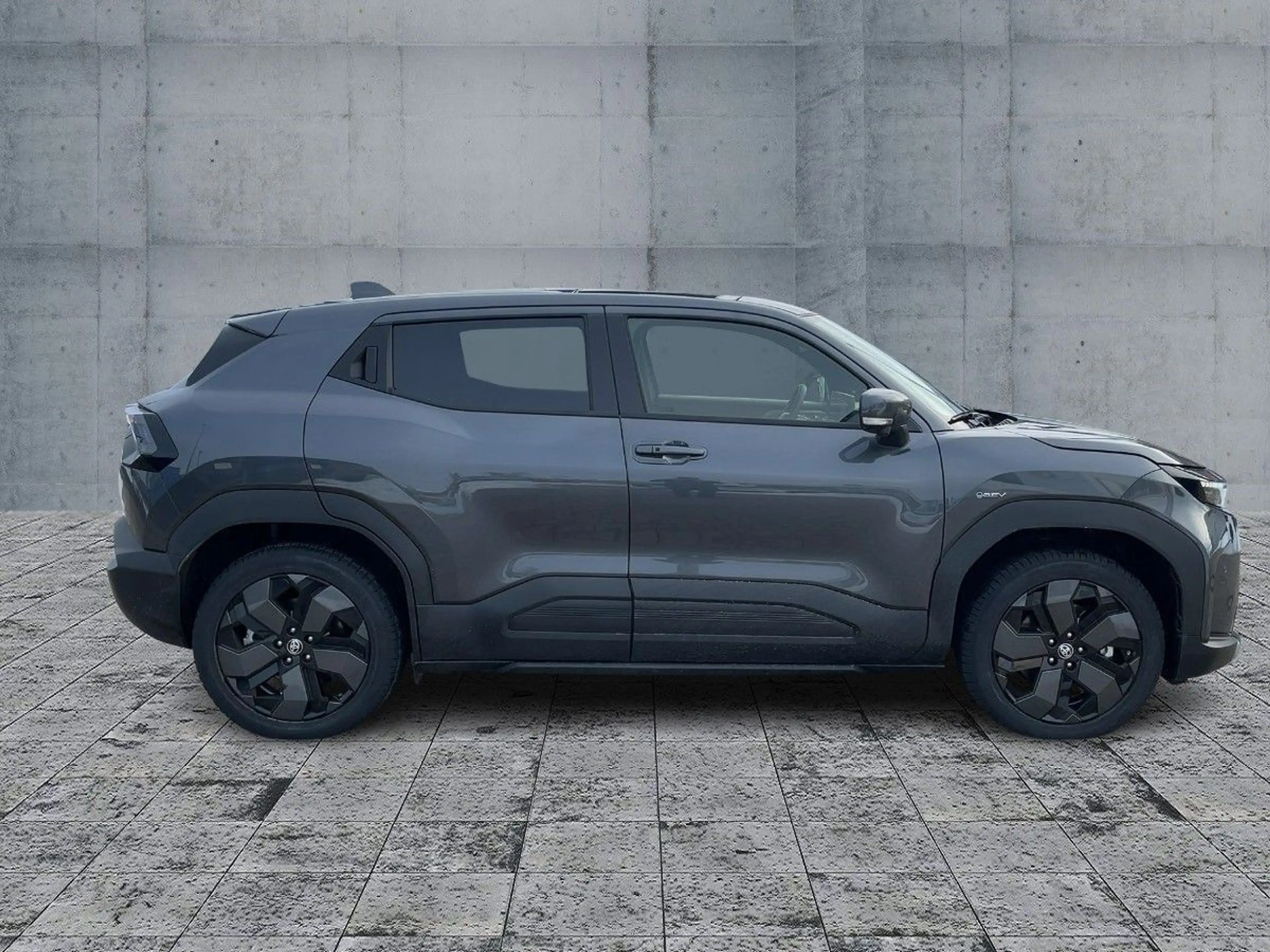 Toyota Urban Cruiser 128 kWh Lounge — photo 7