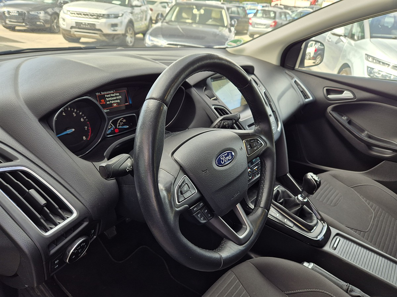 Ford Focus Traveller 1,0 EcoBoost Trend Edition — photo 9
