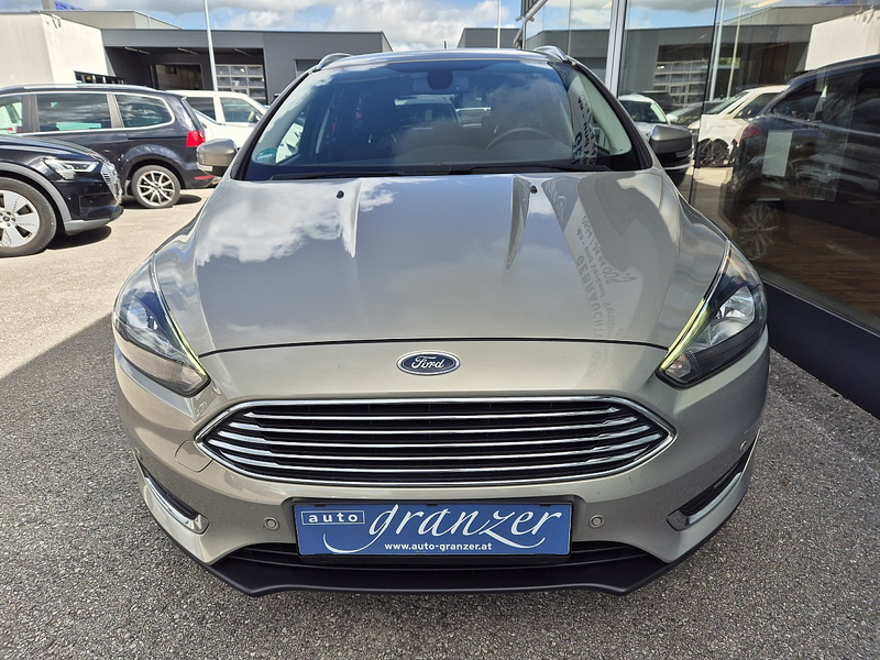 Ford Focus Traveller 1,0 EcoBoost Trend Edition — photo 3