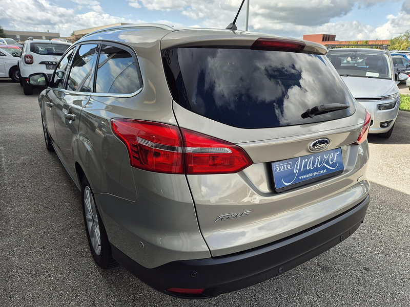 Ford Focus Traveller 1,0 EcoBoost Trend Edition — photo 5