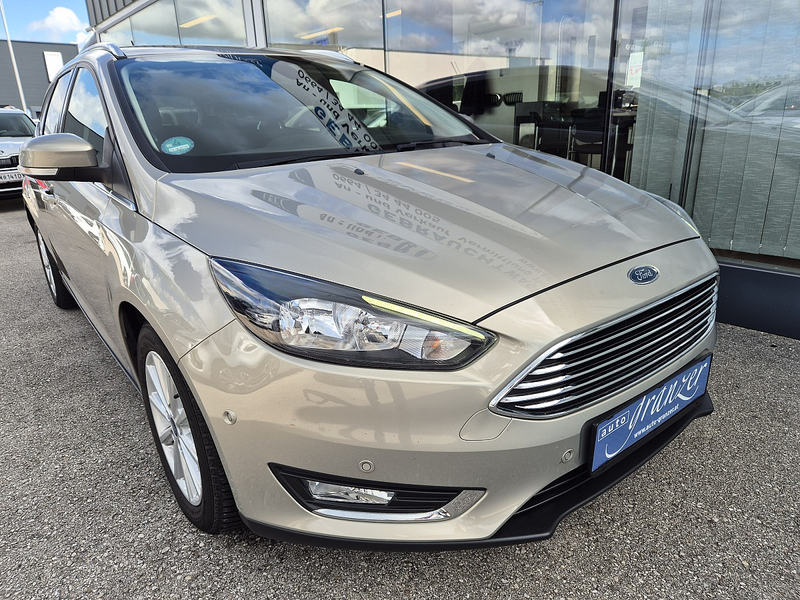 Ford Focus Traveller 1,0 EcoBoost Trend Edition — photo 2