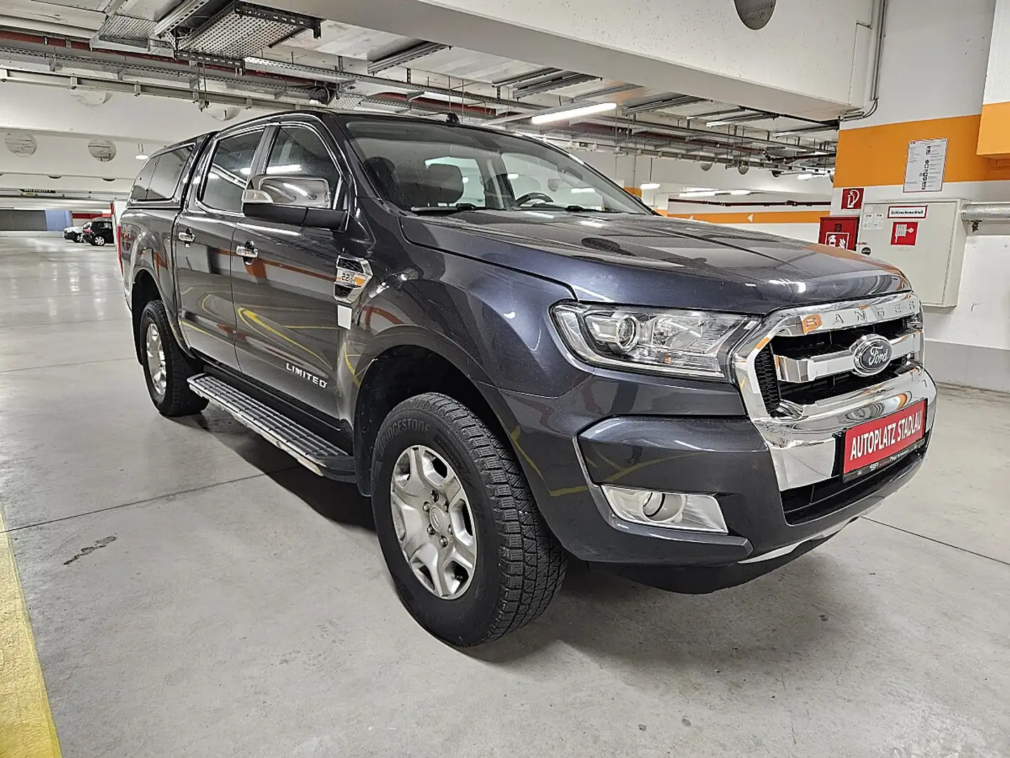 Ford Ranger Ranger Doppelkabine Limited 4x4 2,2 TDCi Aut. Grau - 2
