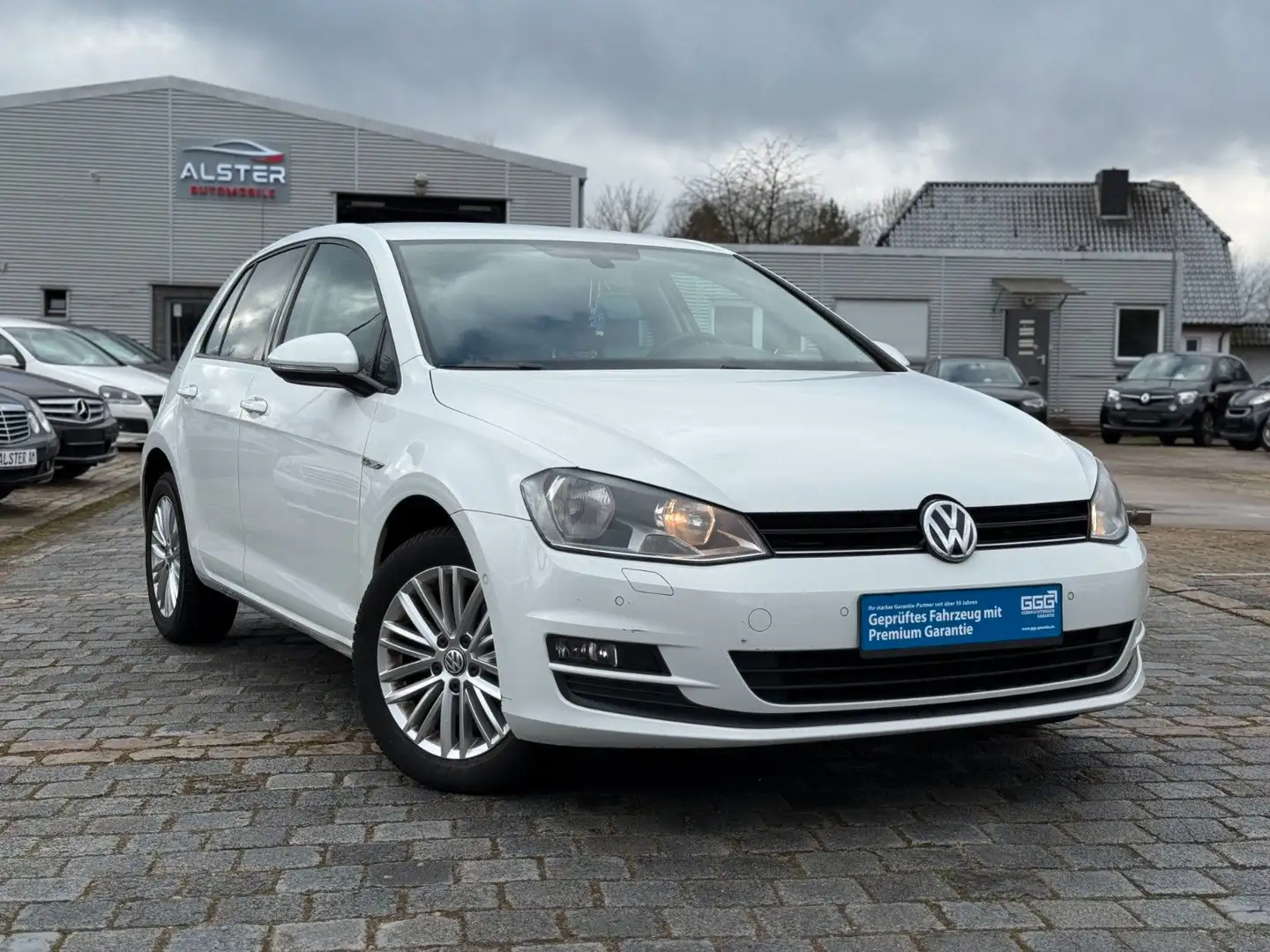 Volkswagen Golf VII Lim. Cup Blue Motin Weiß - 1