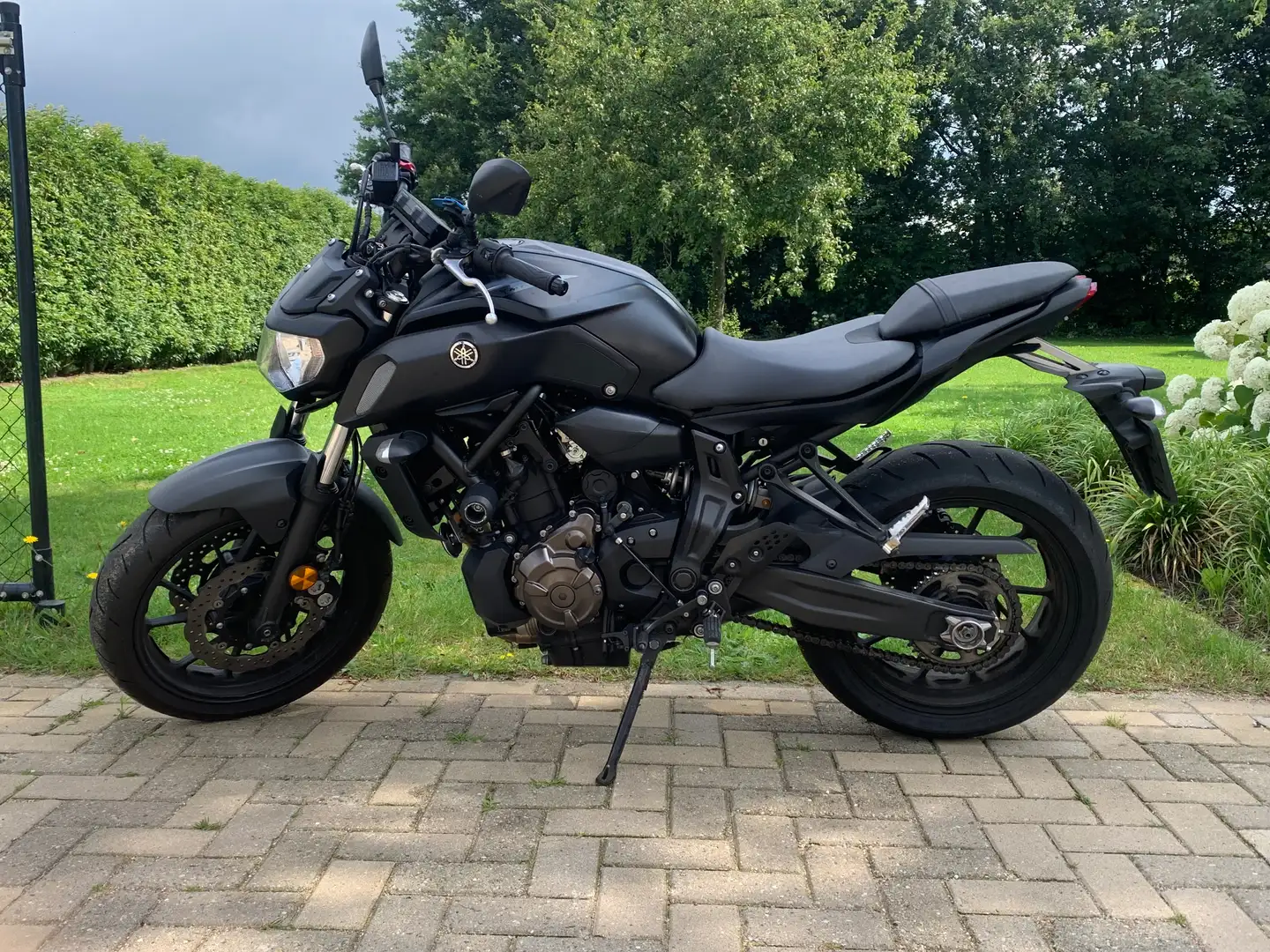 Yamaha MT-07 Zwart - 1