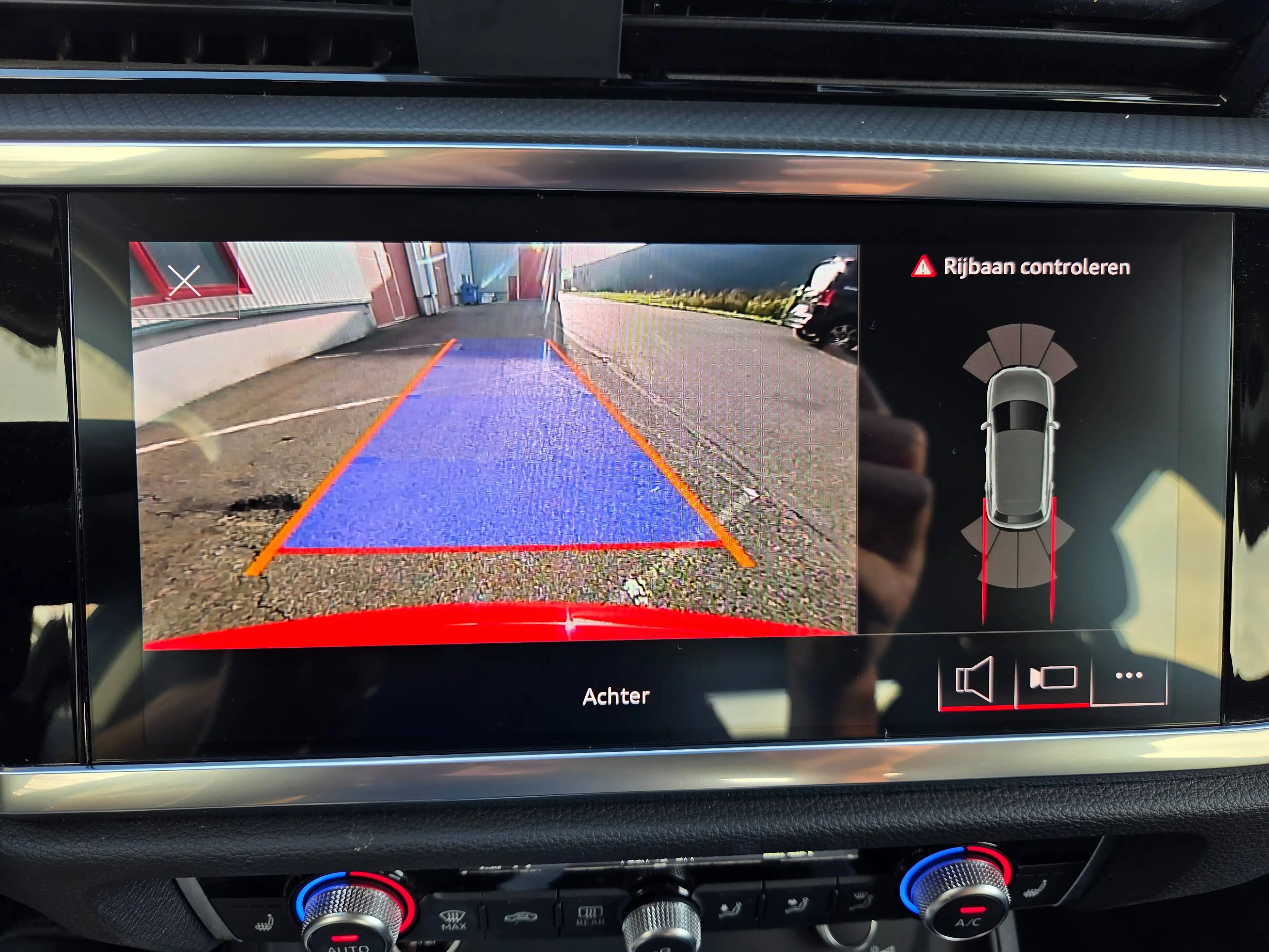 Audi Q3 PHEV 45 TFSIe S line (180 kW) Carplay/Keyless/Leder/Camera/BTW incl. — photo 4