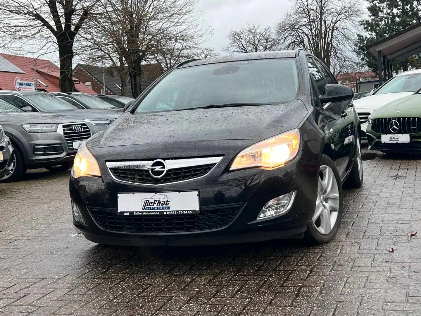 Opel Astra J Sports Tourer Design Edition*PDC*AHK* Negro - 1