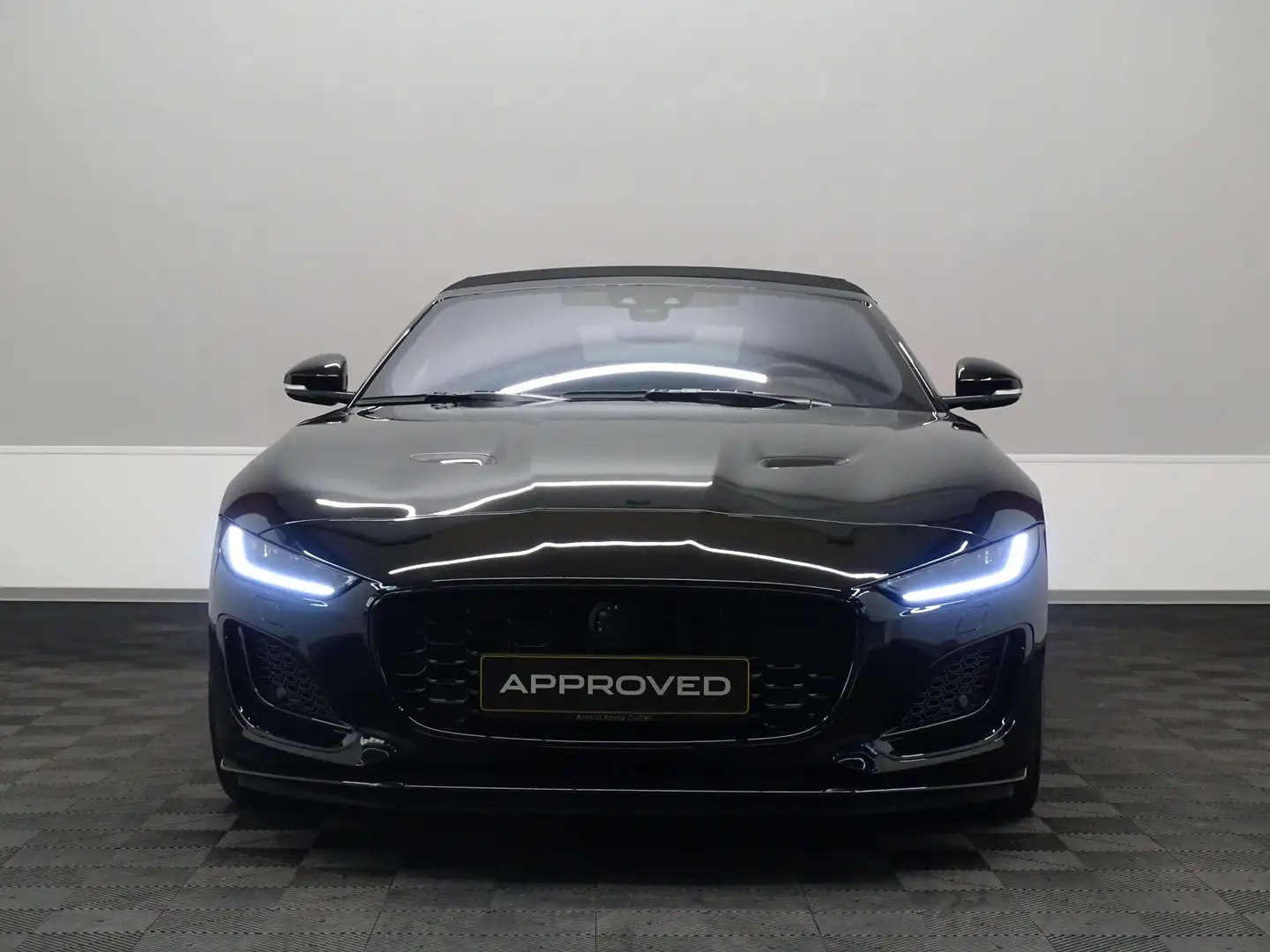 Jaguar F-Type convertible P450 AWD Limited E Black - 2