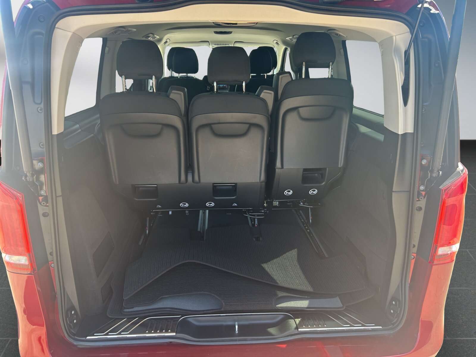 Mercedes-Benz V 220