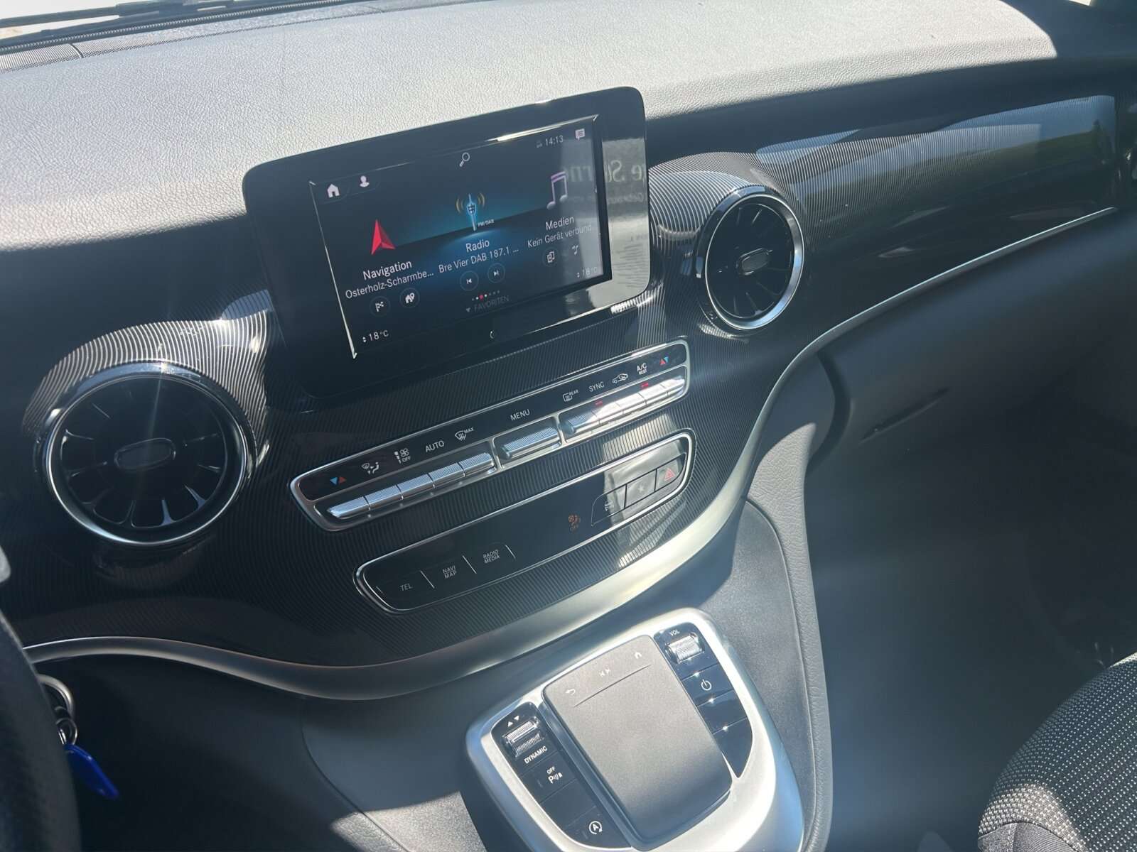 Mercedes-Benz V 220