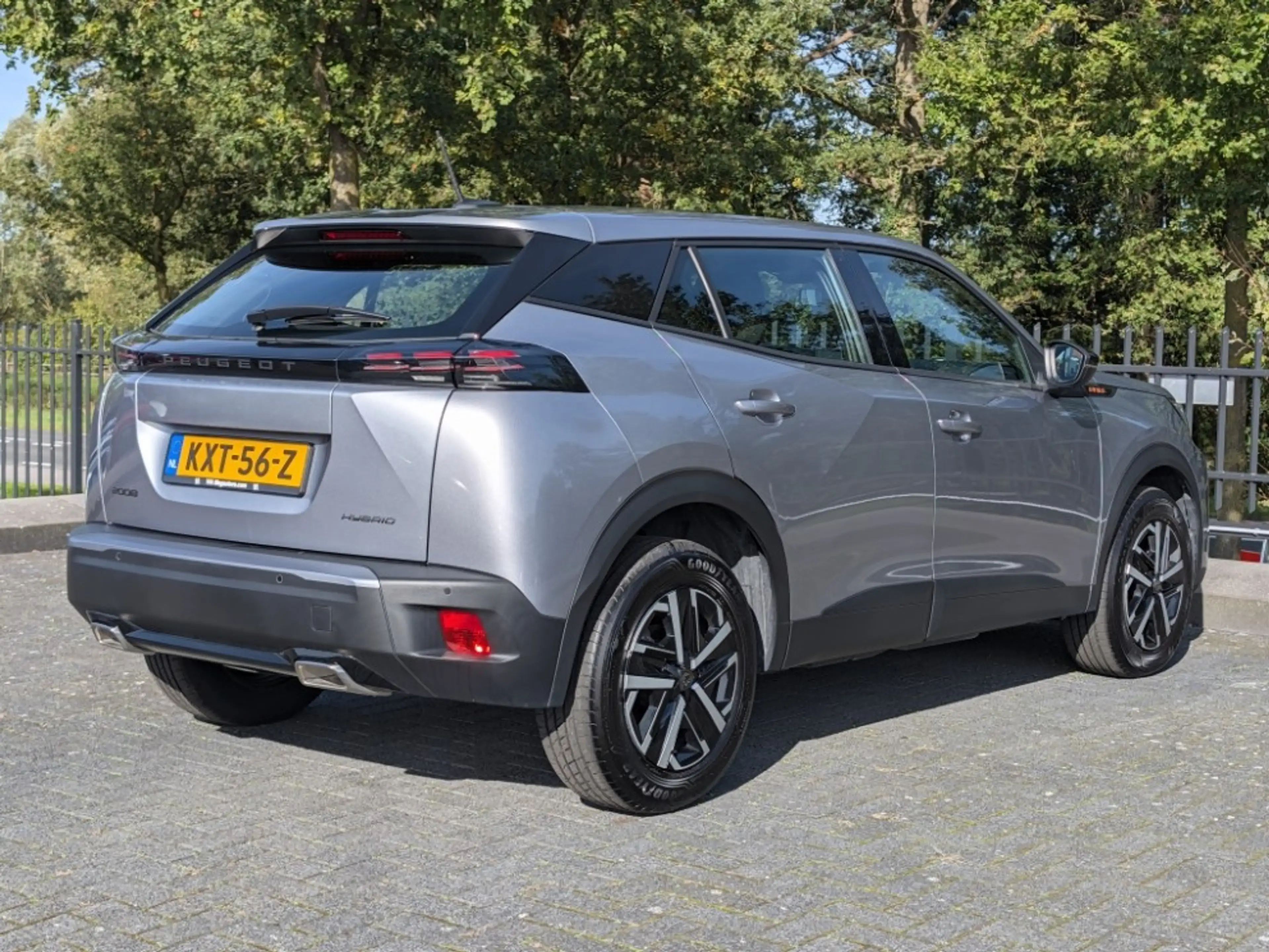 Peugeot 2008 Hybrid Style | 136PK | Carplay | Cruise | LED | PD — photo 3