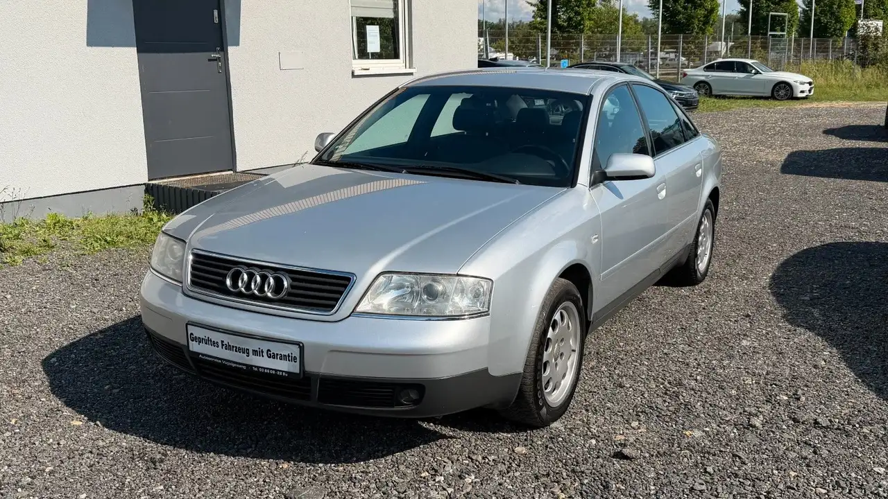 Audi A6 2.4 Xenon AHK Sitzheizung Tempomat PDC, foto 1