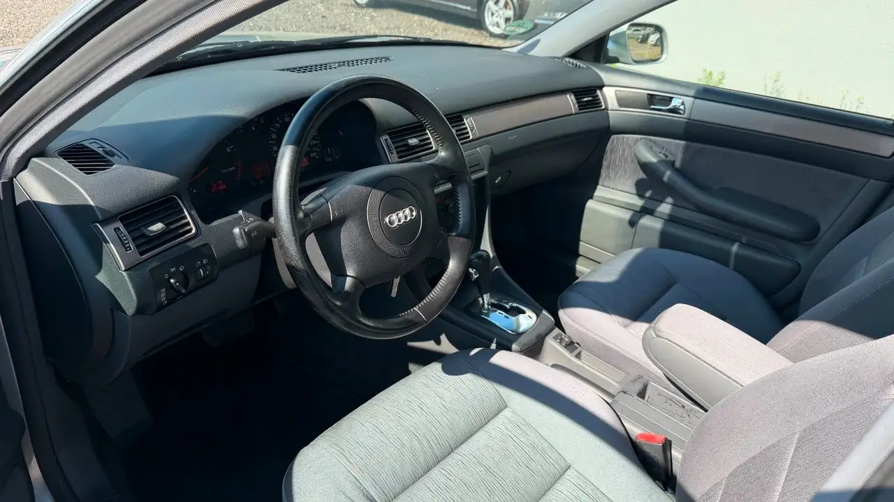 Audi A6 2.4 Xenon AHK Sitzheizung Tempomat PDC, foto 10