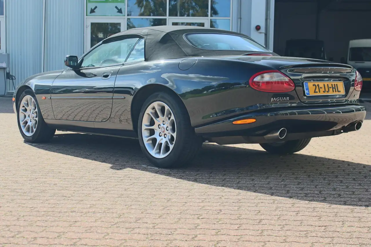 Jaguar XKR 4.0 V8 Convertible, foto 6