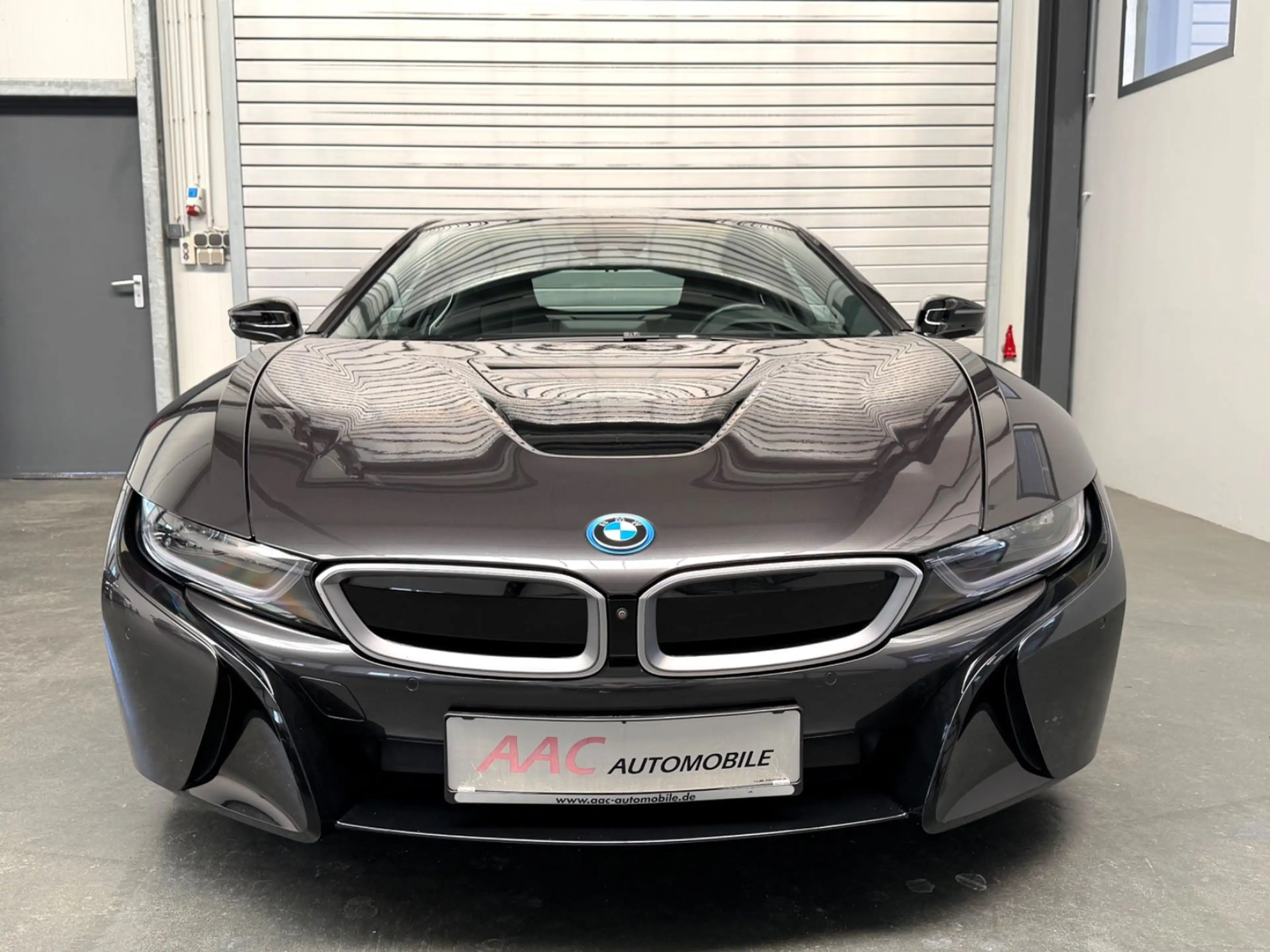 BMW i8 Coupe/Navi/Cam/Vollleder/Standheizung/360° — photo 2
