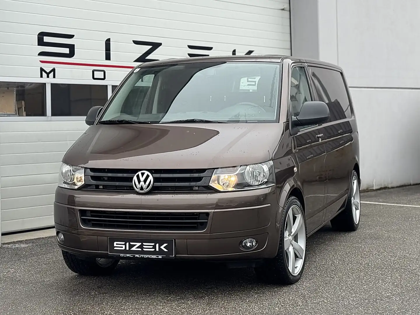 Volkswagen T5 Transporter T5 Kastenwagen 2,0 BMT TDI D-PF Braun - 1