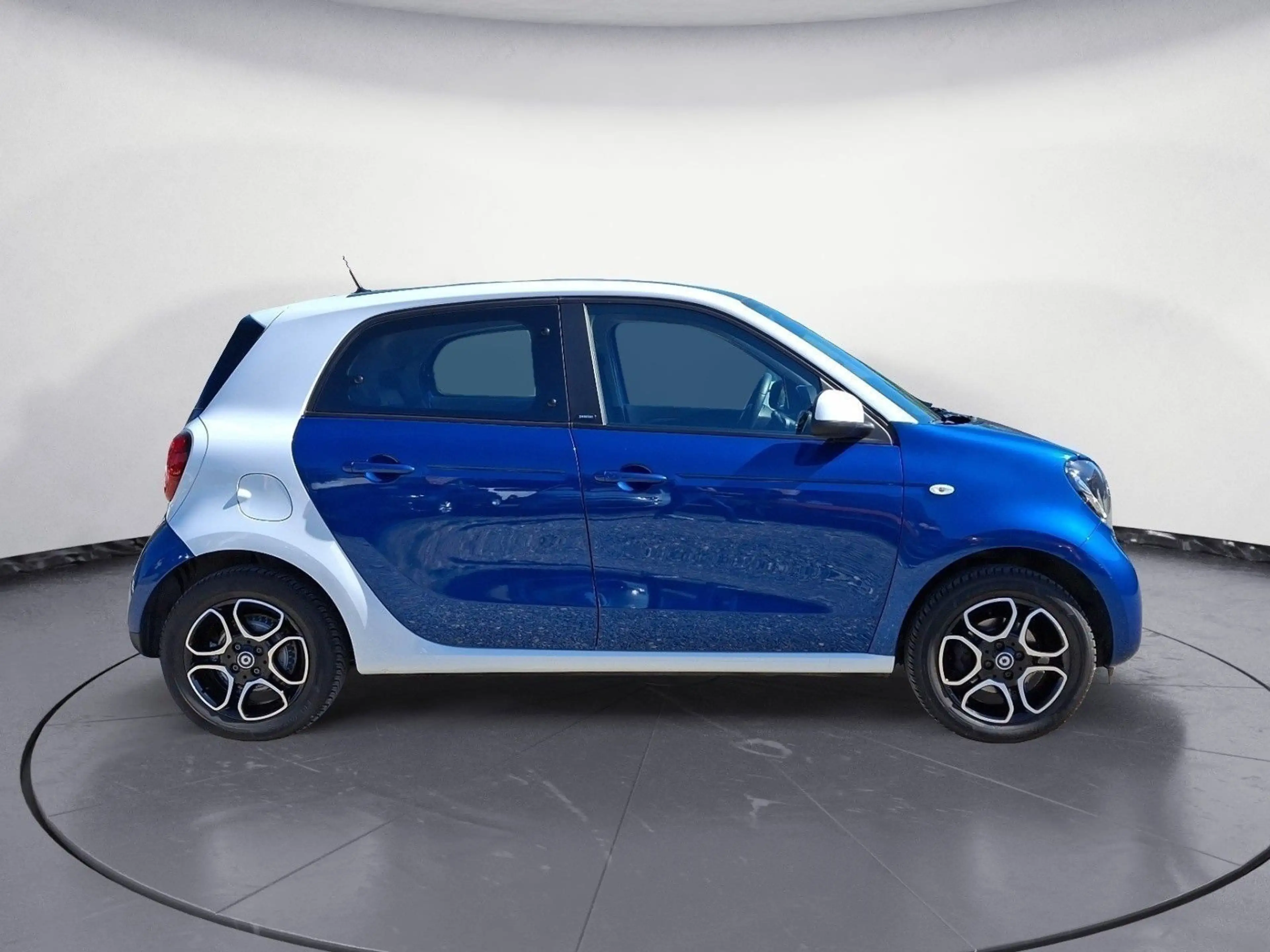 smart forFour PANO*LED*SHZ*TEMPOMAT*KLIMA — photo 5