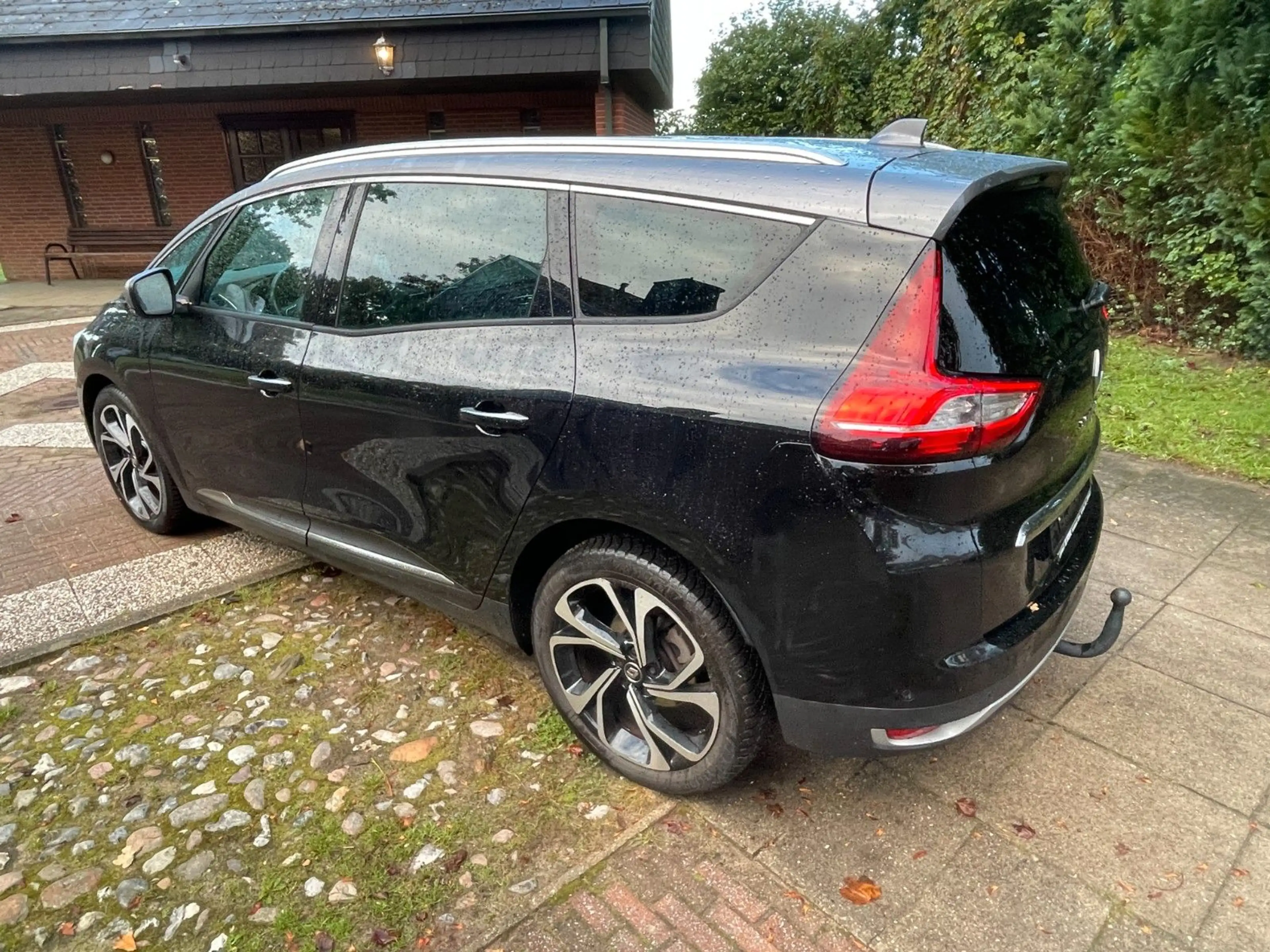 Renault Grand Scenic IV  Executive — photo 6