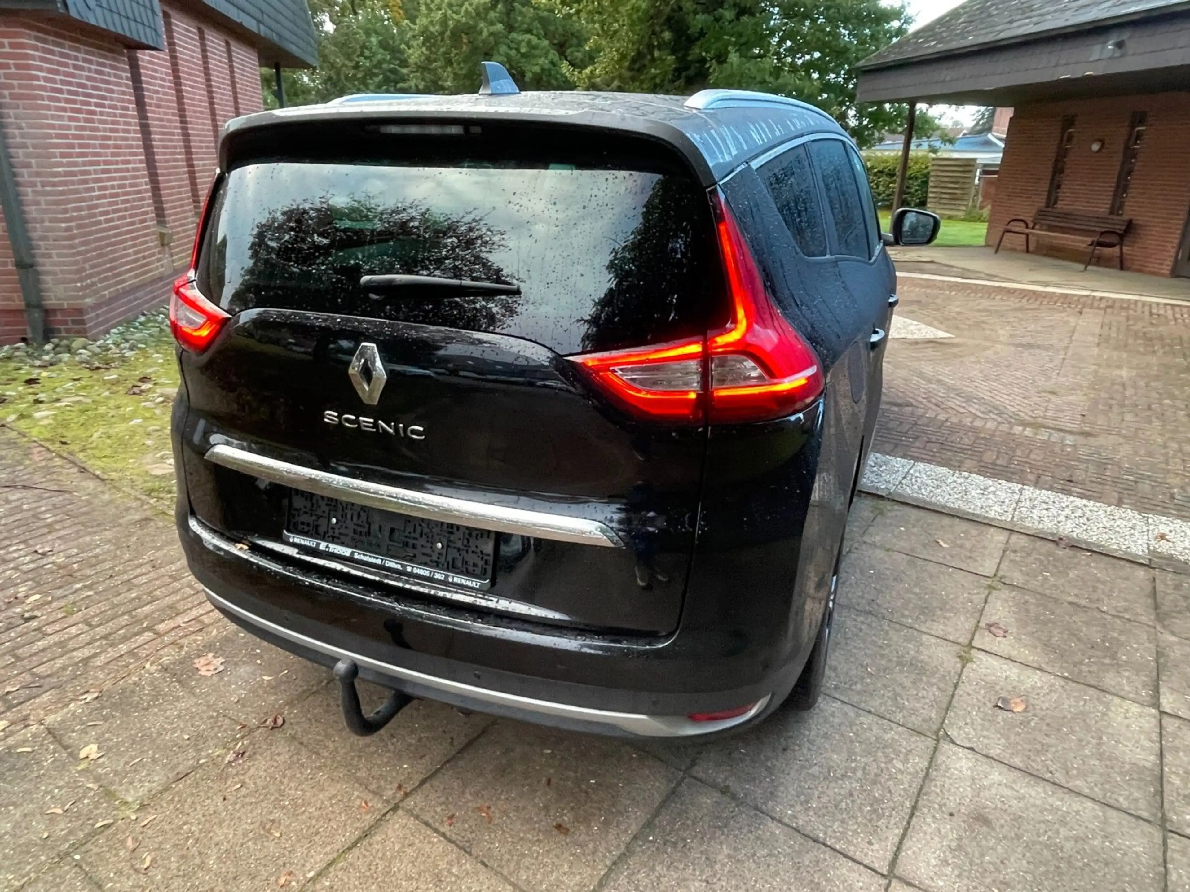 Renault Grand Scenic IV  Executive — photo 9