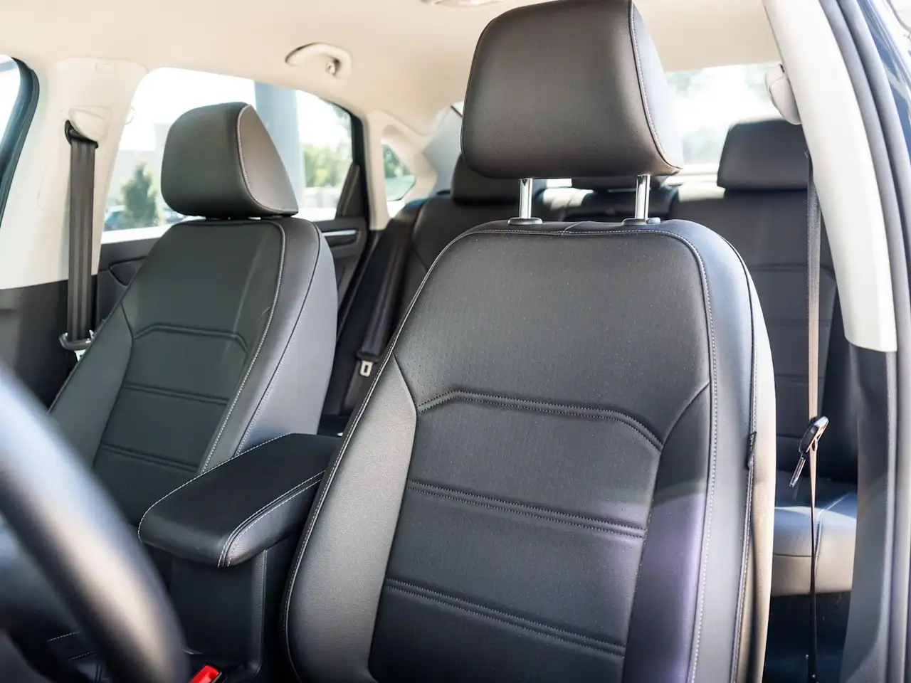 Volkswagen Passat photo Volkswagen Passat