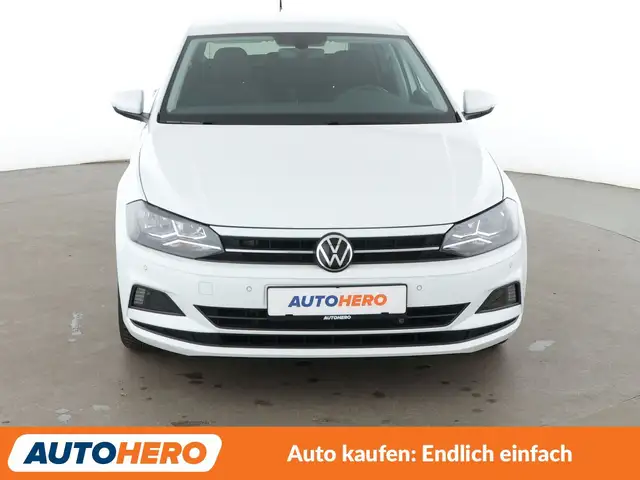 Volkswagen Polo view 9